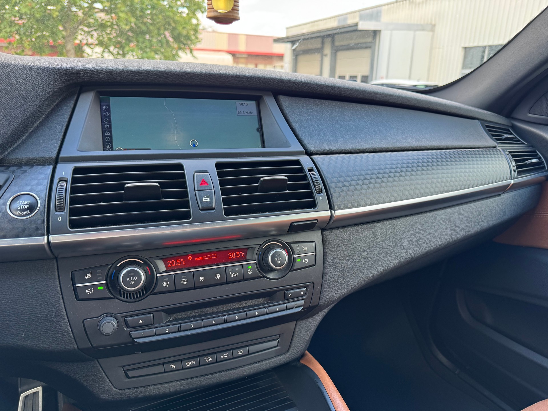 BMW X6 xDrive 40d Steptronic-image-9