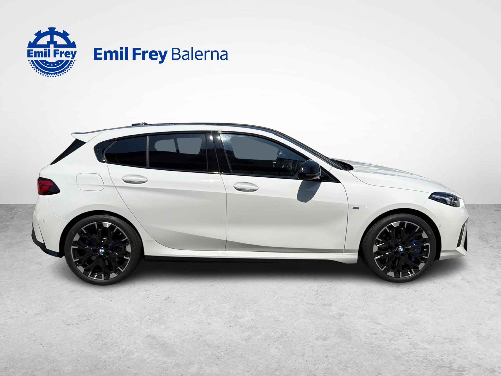 BMW M135i xDrive-image-6