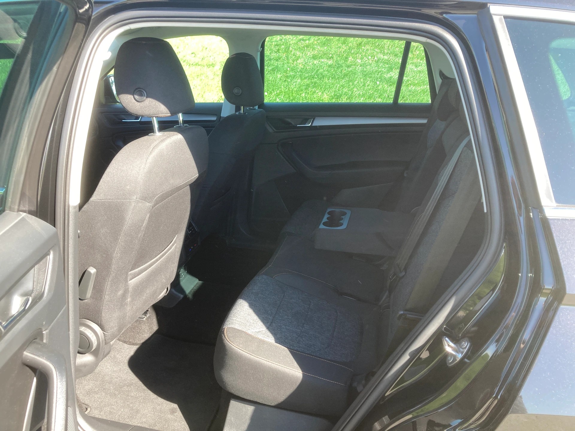 SKODA Kodiaq 2.0 TSI 4x4 Clever mit Anhängerkupplung + Standheizung-image-8