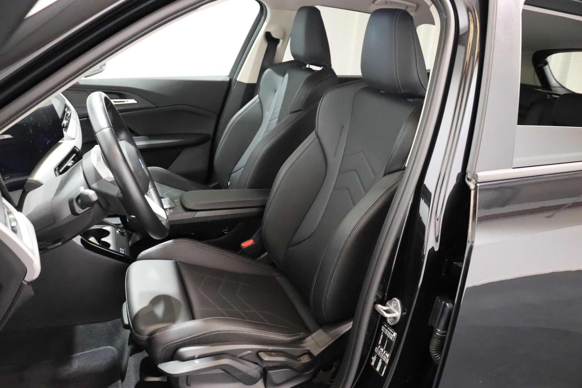 BMW X1 20i sDrive-image-5