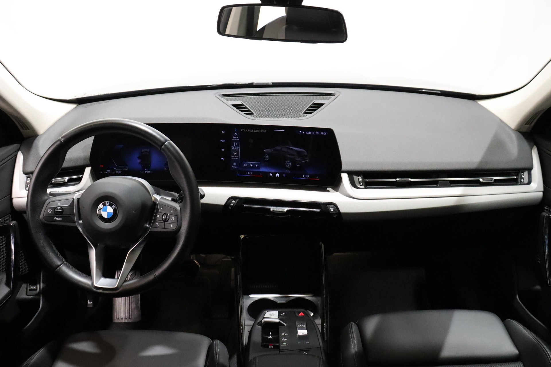 BMW X1 20i sDrive-image-7