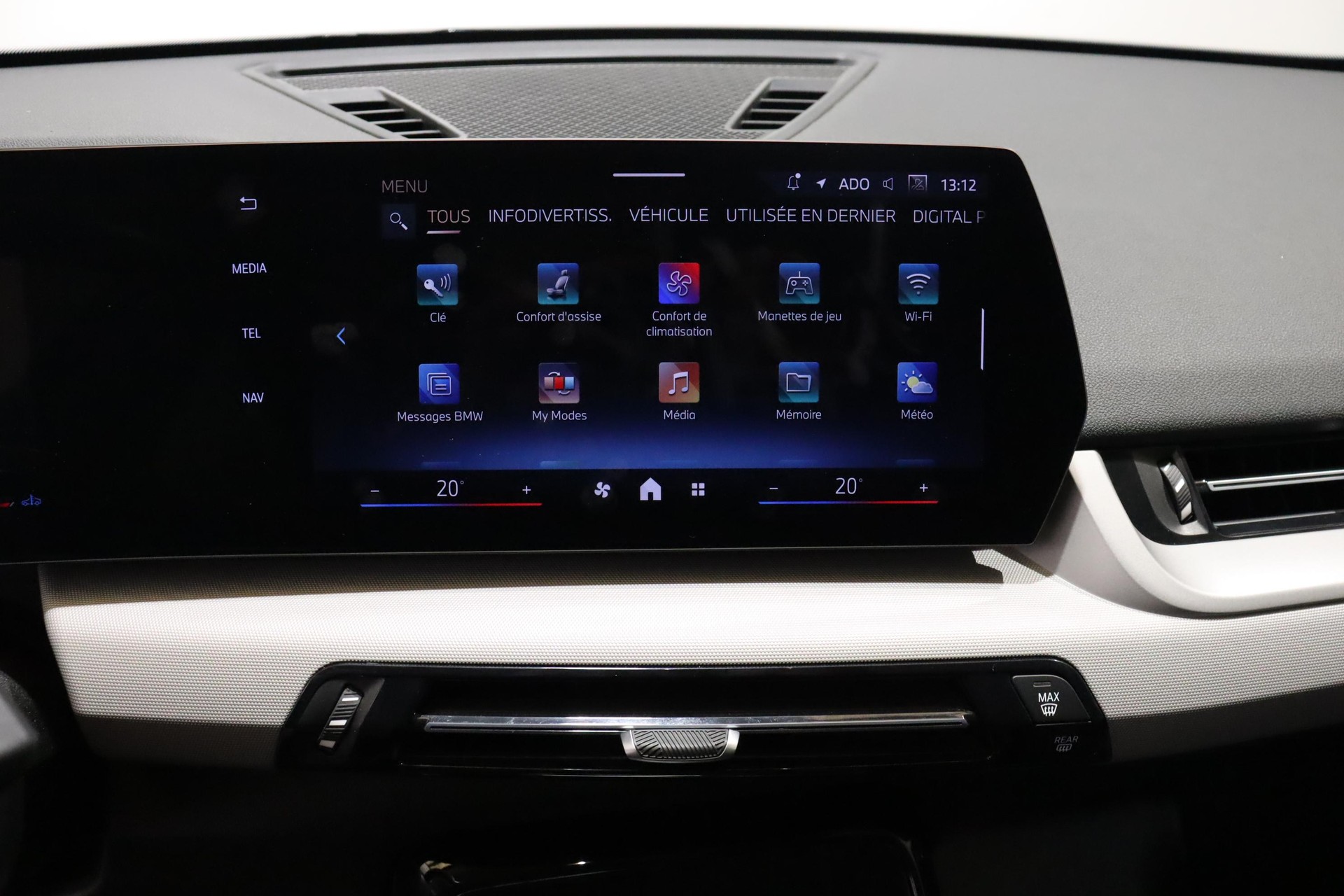 BMW X1 20i sDrive-image-14