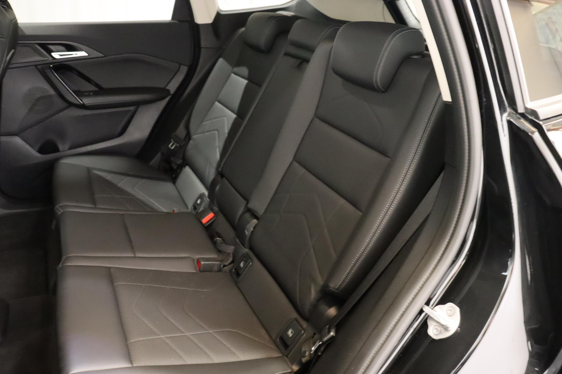 BMW X1 20i sDrive-image-8