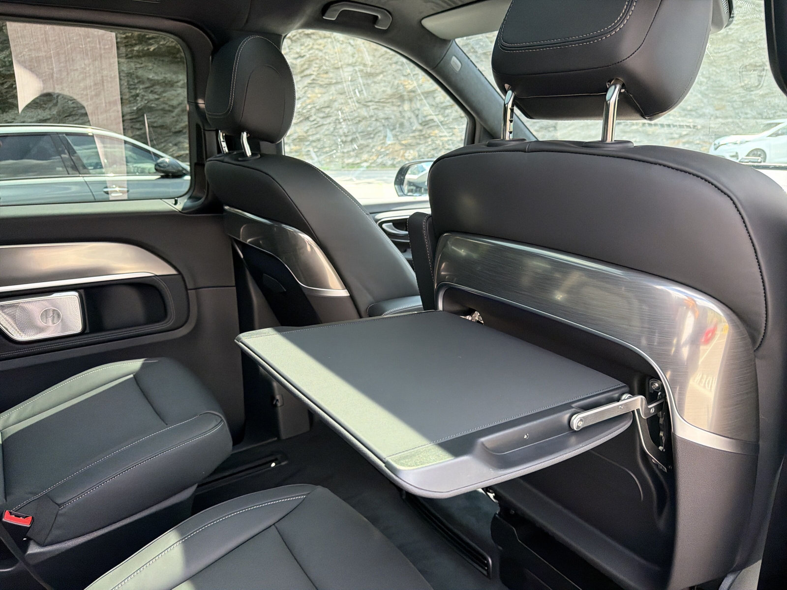 MERCEDES-BENZ V 300 d lang 4Matic Exclusive 9G-Tronic-image-23