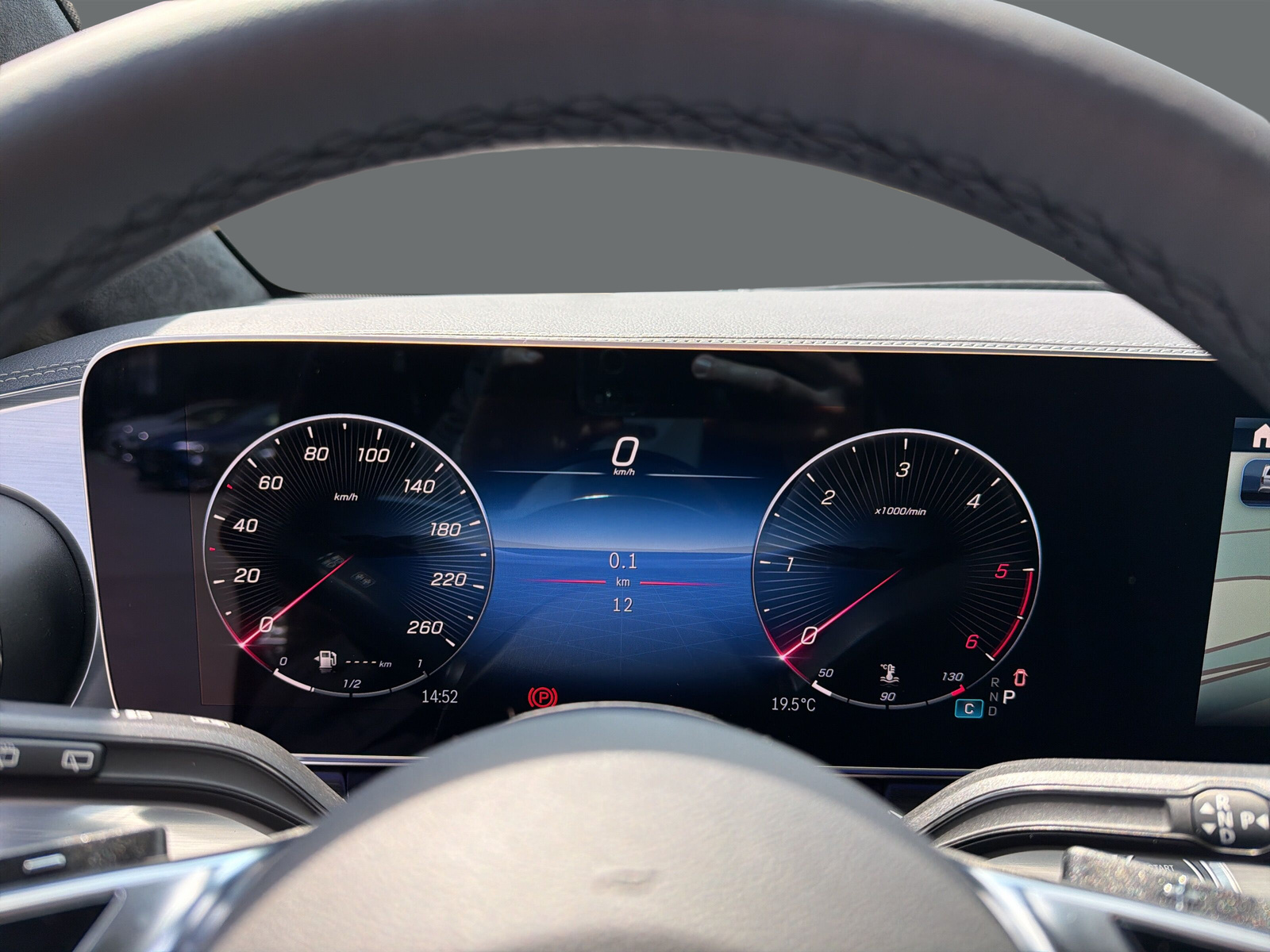 MERCEDES-BENZ V 300 d lang 4Matic Exclusive 9G-Tronic-image-10