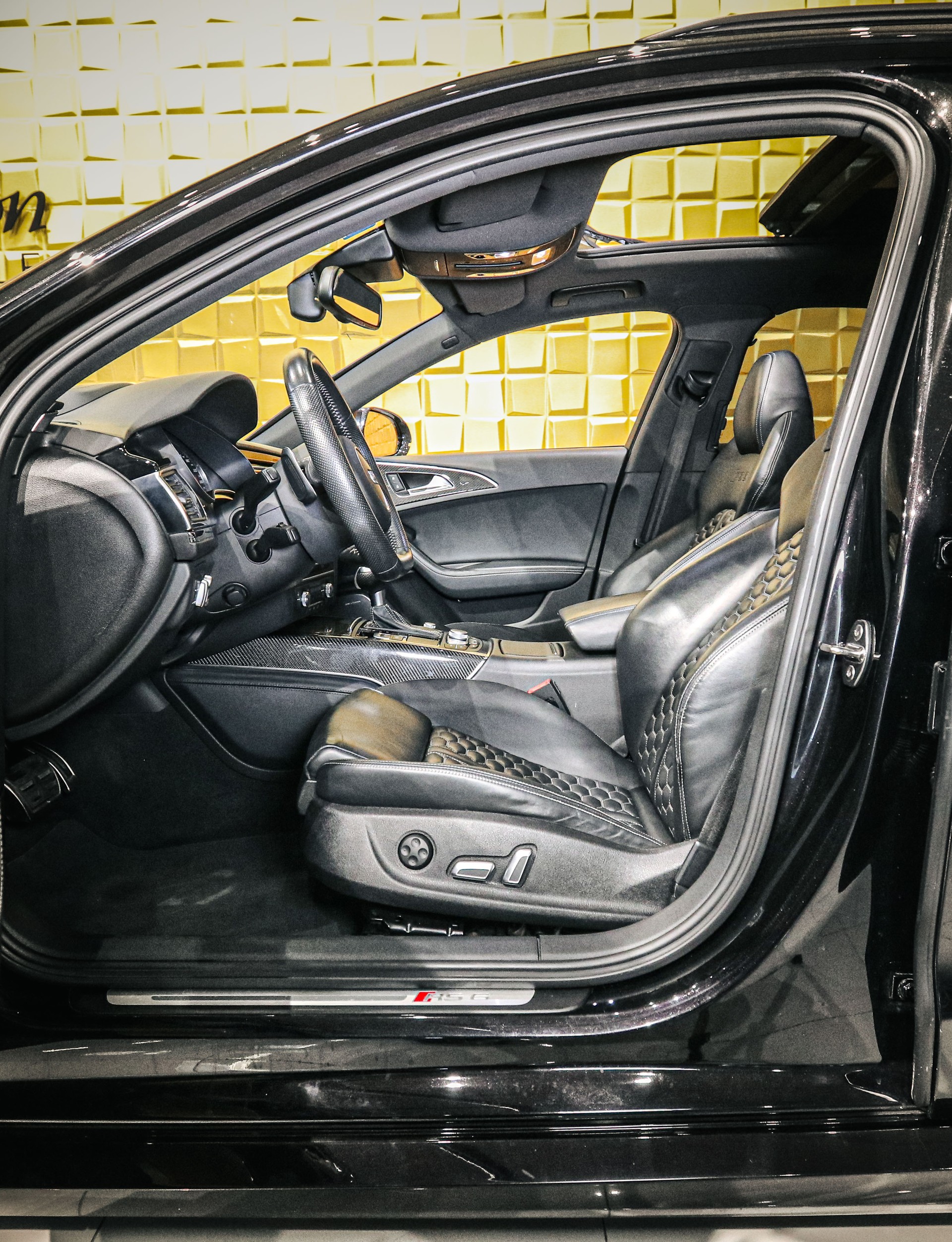 AUDI RS6 Avant 4.0 TFSI V8 quattro Tiptronic-image-8