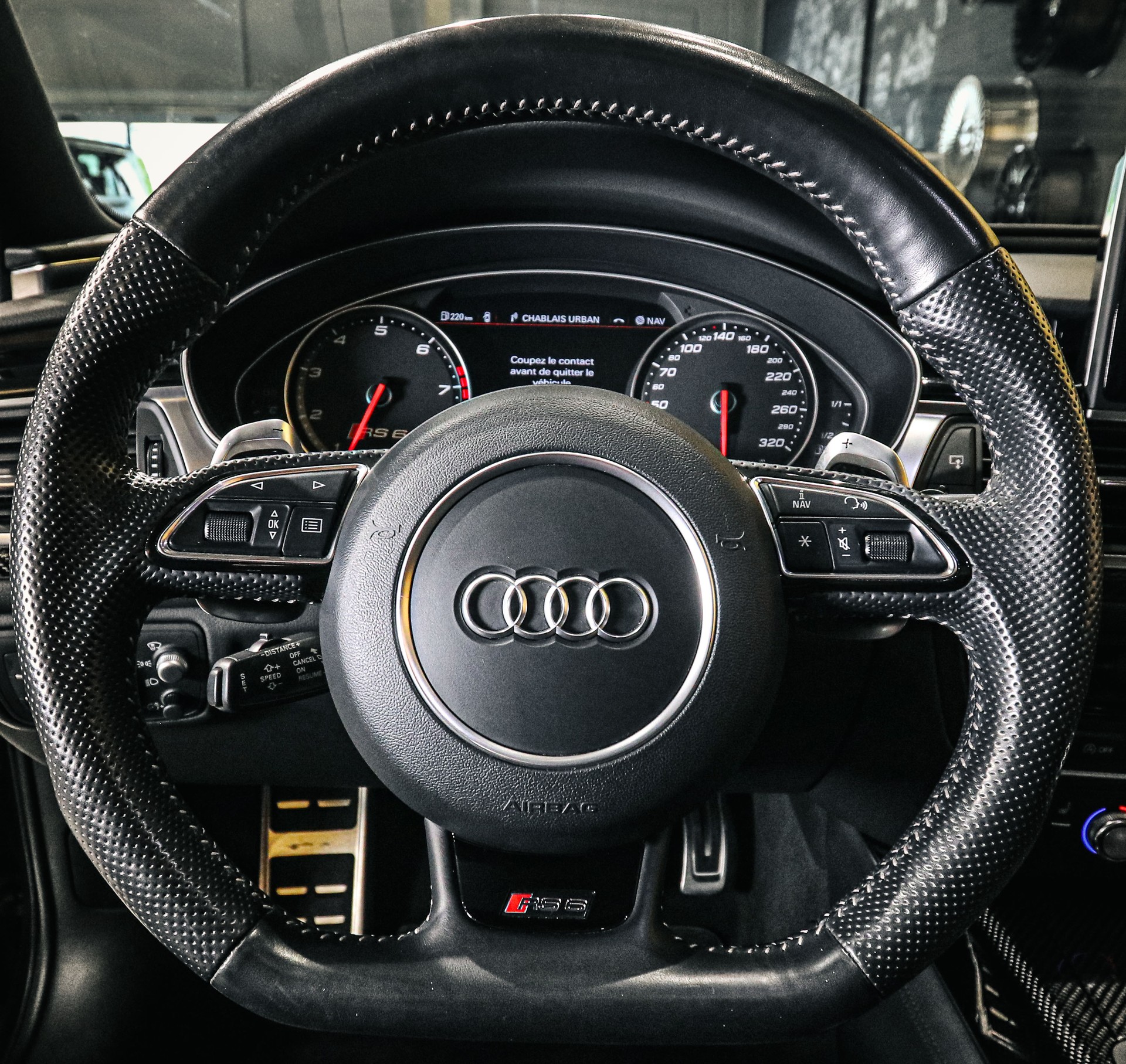 AUDI RS6 Avant 4.0 TFSI V8 quattro Tiptronic-image-13