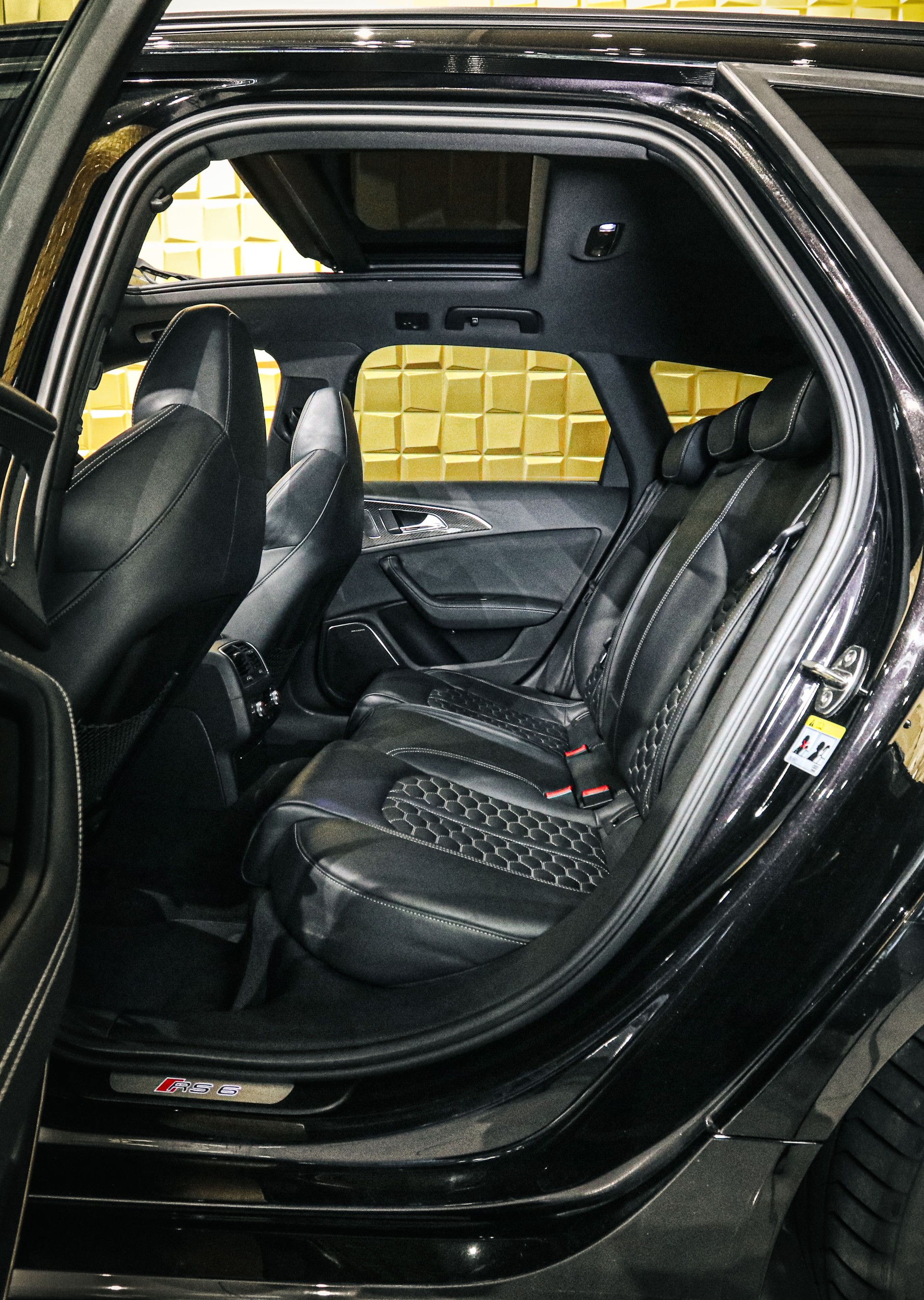 AUDI RS6 Avant 4.0 TFSI V8 quattro Tiptronic-image-11