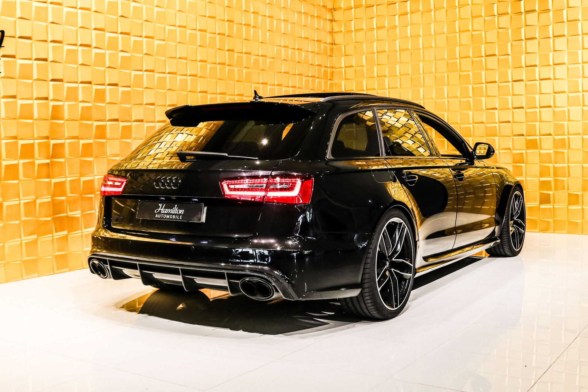 AUDI RS6 Avant 4.0 TFSI V8 quattro Tiptronic-image-6
