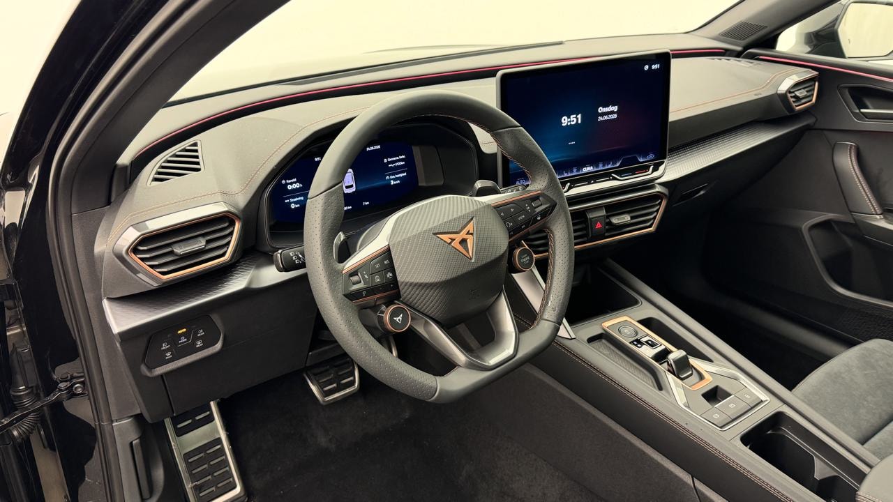 CUPRA LEON ST 2.0 TSI VZ DSG 4Drive-image-6