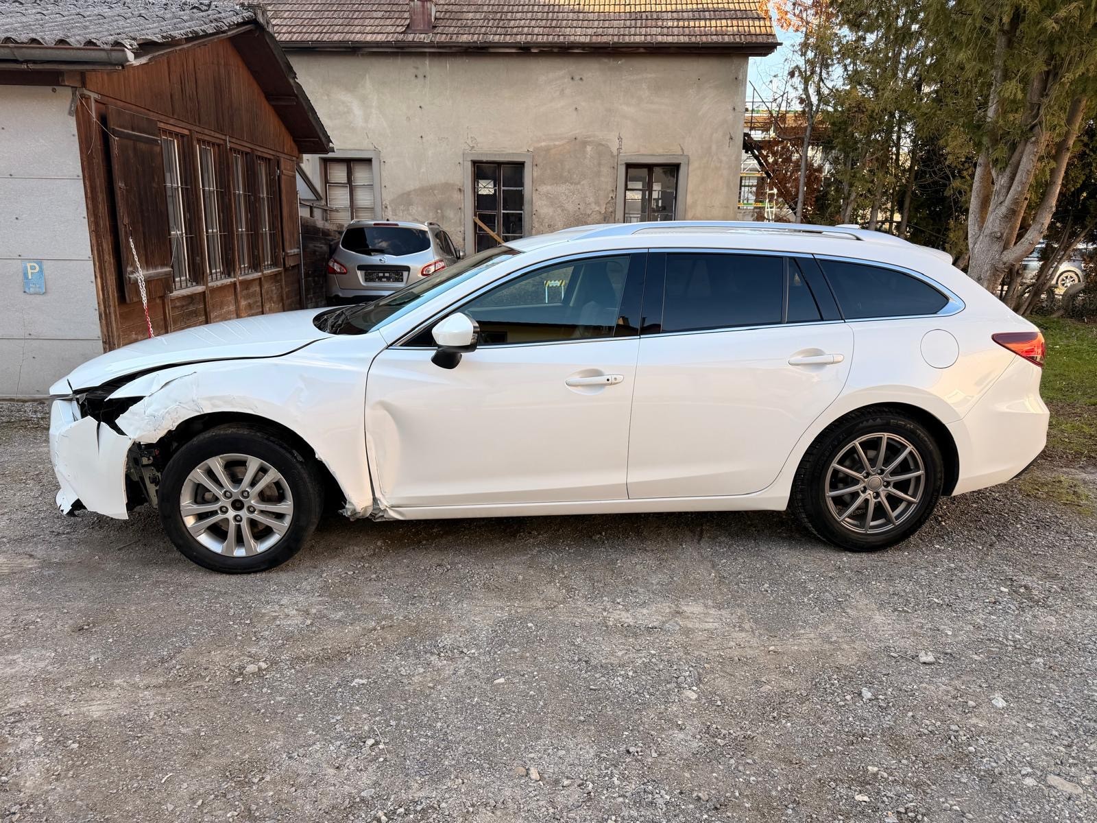 MAZDA 6 Sportwagon 2.2 D 16V HP Revolution Automatic-image-4