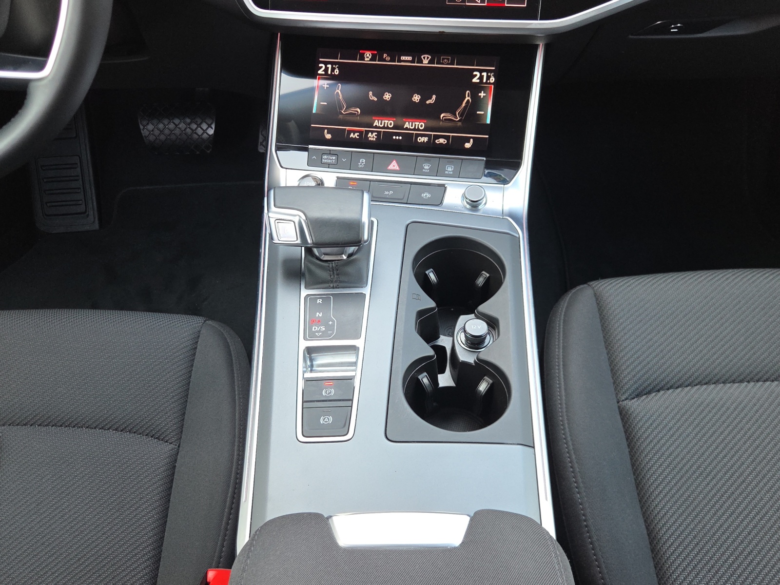 AUDI A6 Avant 40 TDI advanced quattro S-tronic-image-13