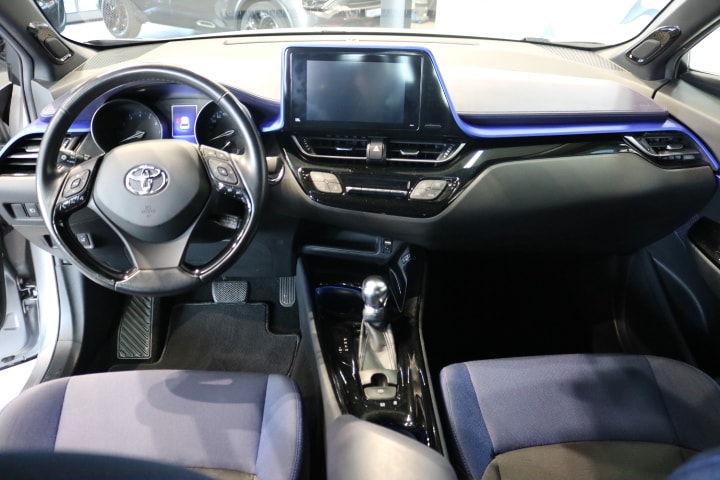 TOYOTA C-HR 1.2 Turbo Style 4WD Multidrive S-image-27