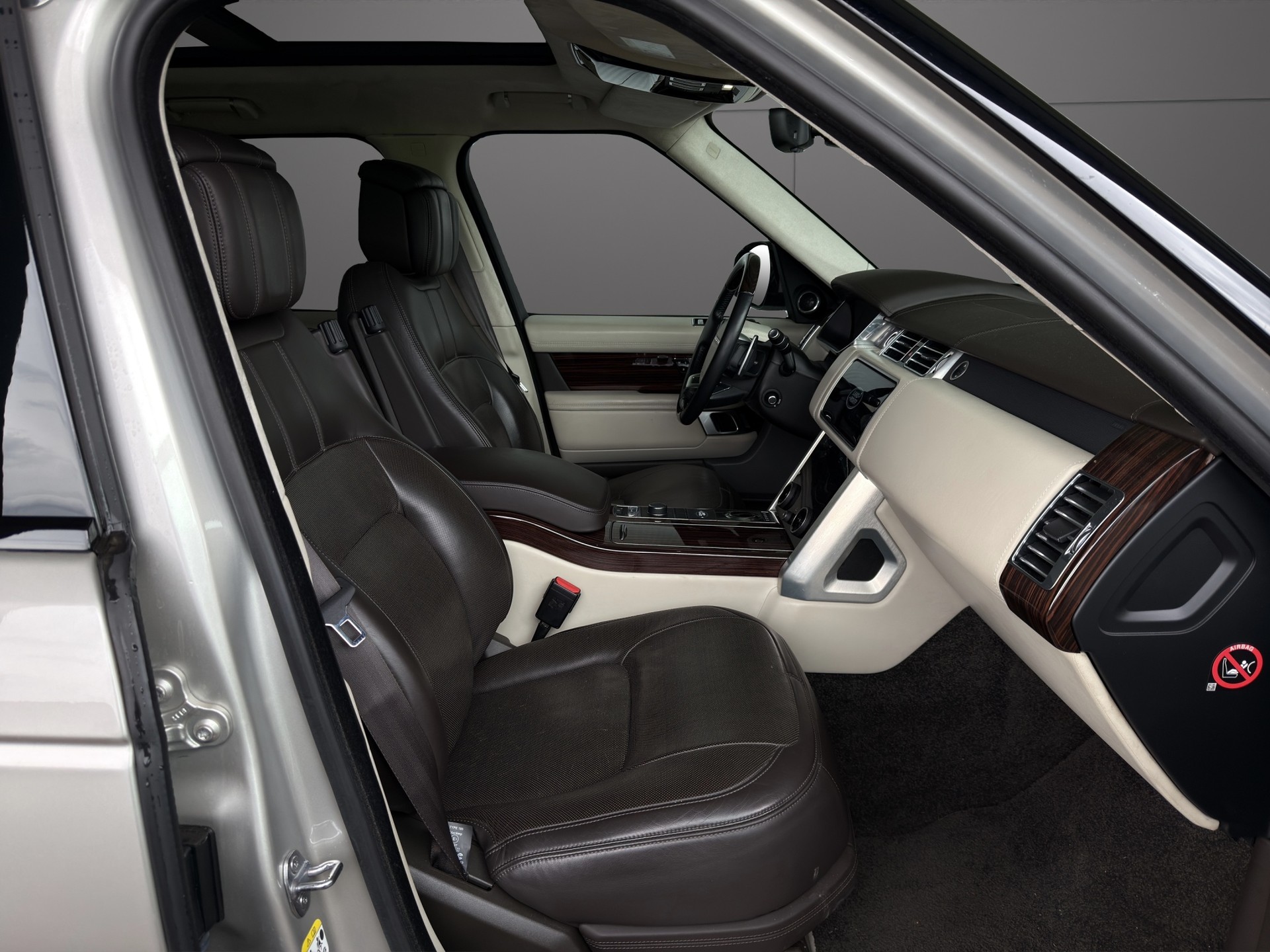 LAND ROVER Range Rover 4.4 SDV8 Autobiography Automatic-image-12