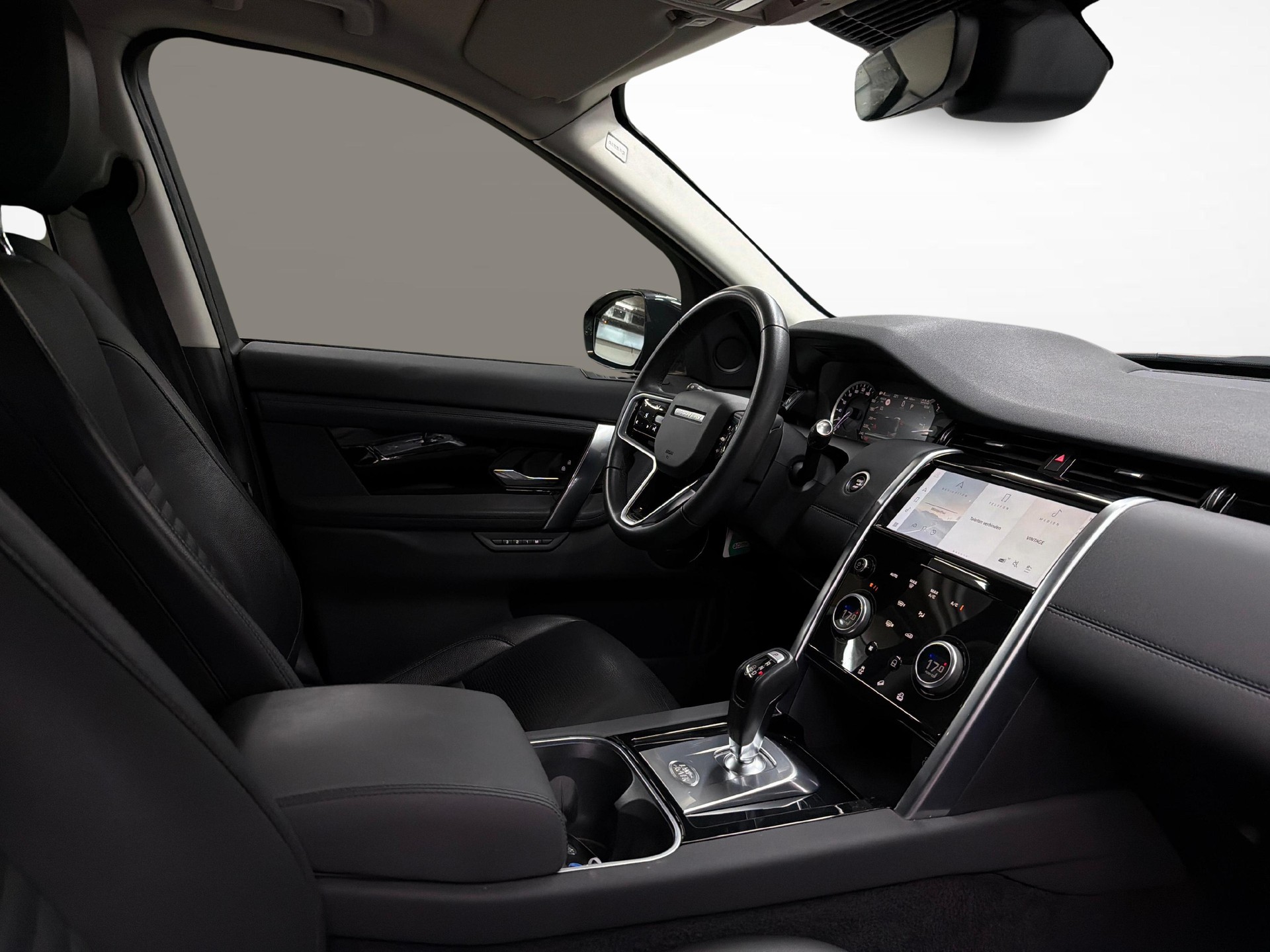 LAND ROVER Discovery Sport 2.0 SD4 200 SE-image-9