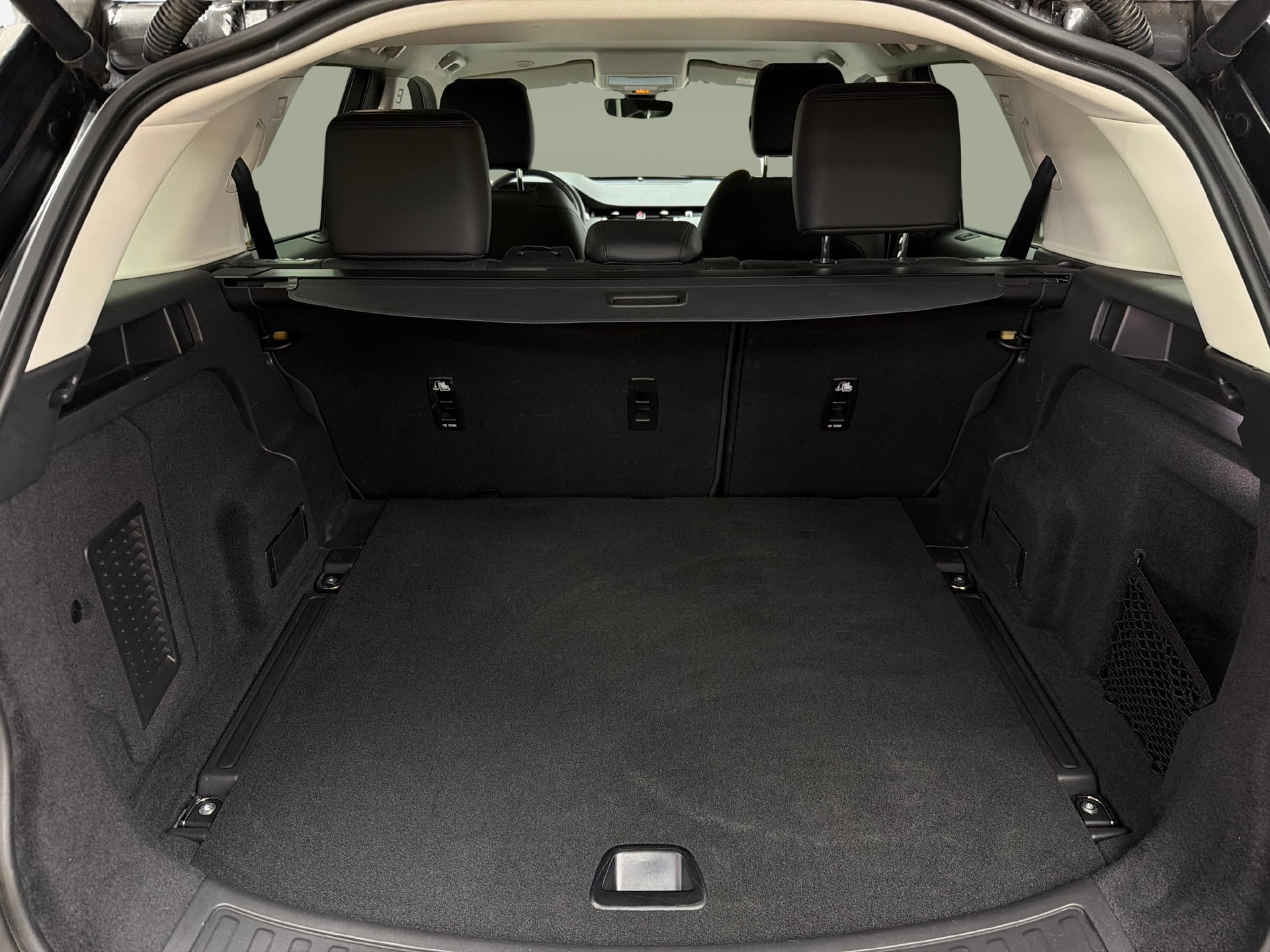 LAND ROVER Discovery Sport 2.0 SD4 200 SE-image-11