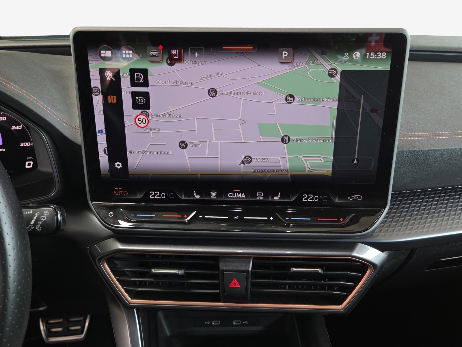 CUPRA LEON ST 1.5 eTSI DSG-image-10