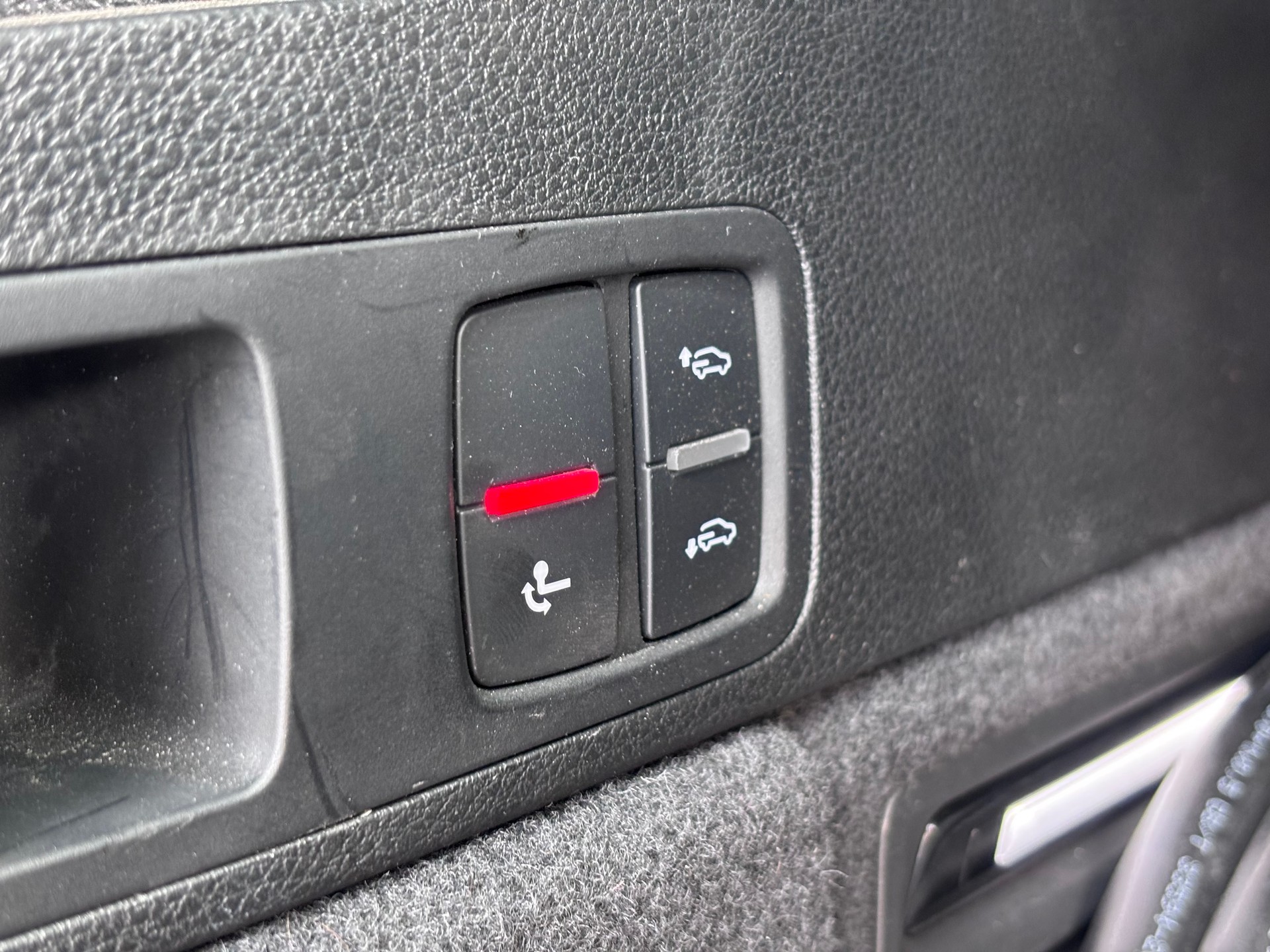 AUDI Q5 55 TFSI e PHEV S line quattro S-tronic-image-31