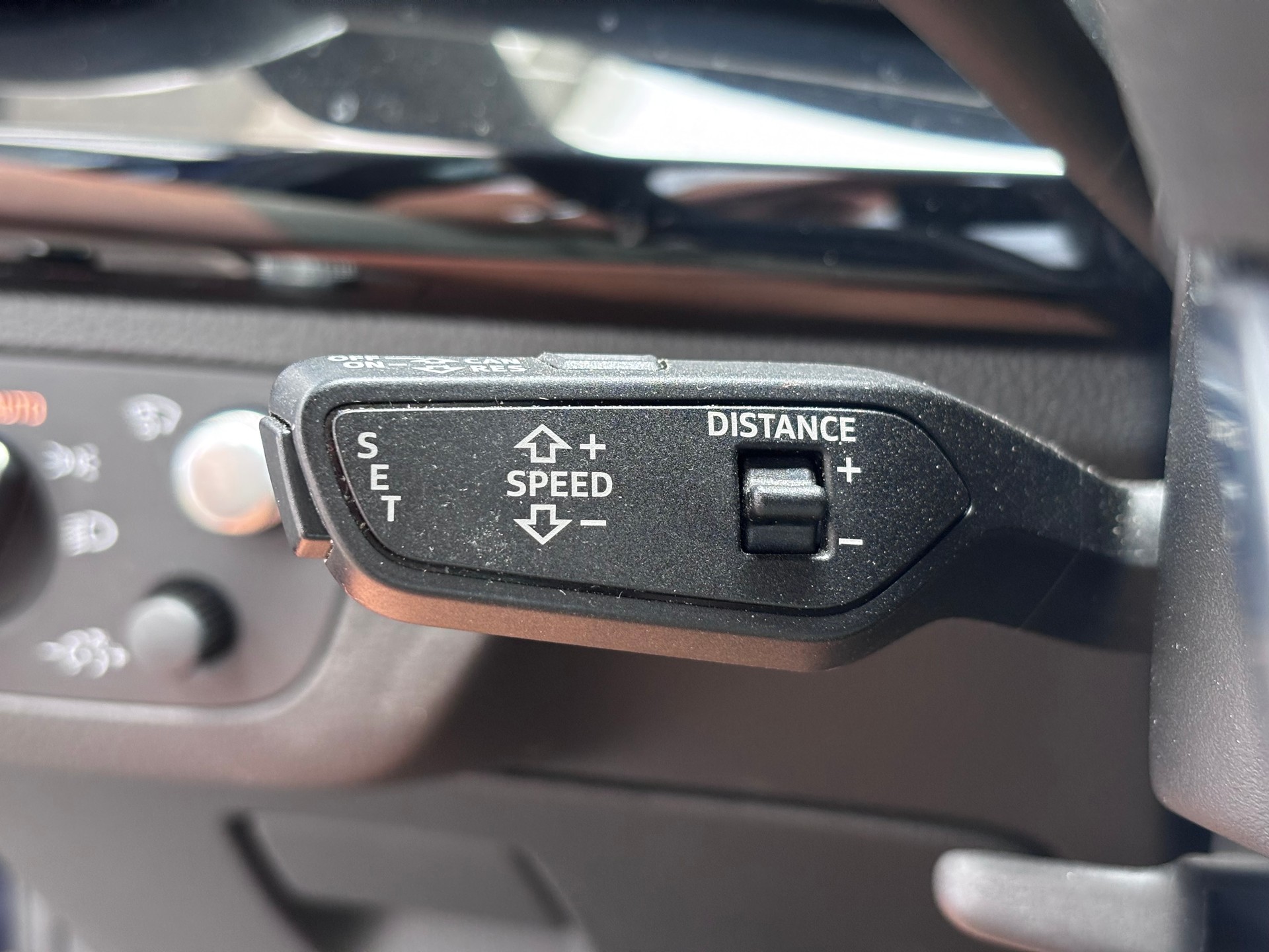 AUDI Q5 55 TFSI e PHEV S line quattro S-tronic-image-19