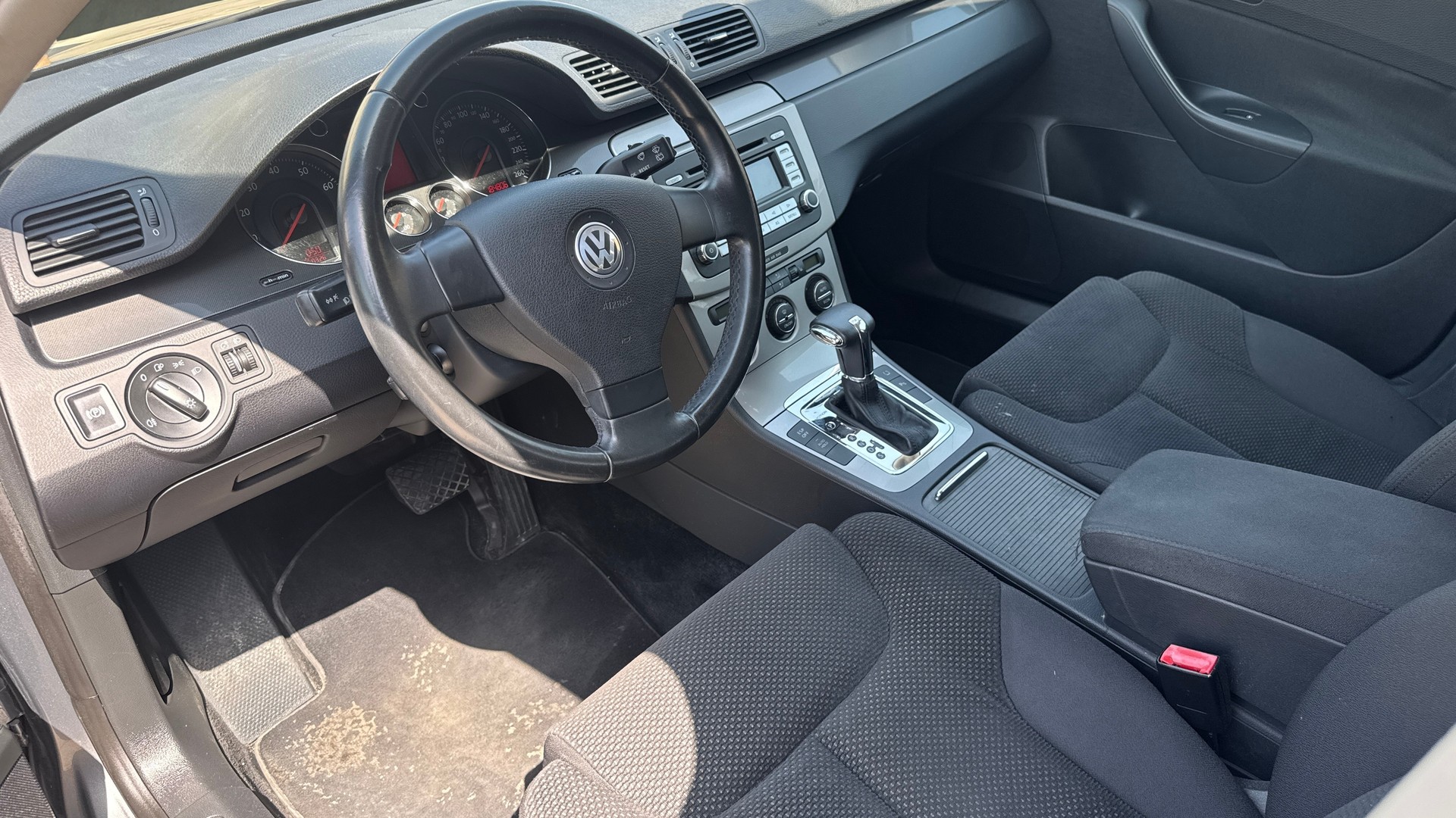 VW Passat Variant 3.2i 4Motion-image-19