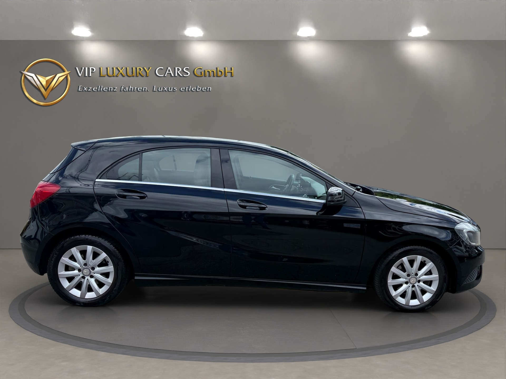 MERCEDES-BENZ A 200 Urban-image-7