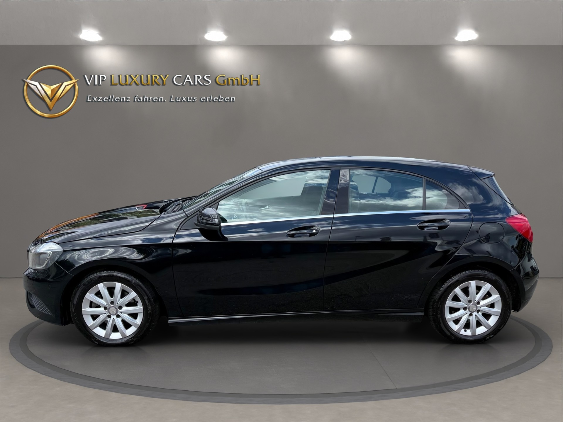 MERCEDES-BENZ A 200 Urban-image-8