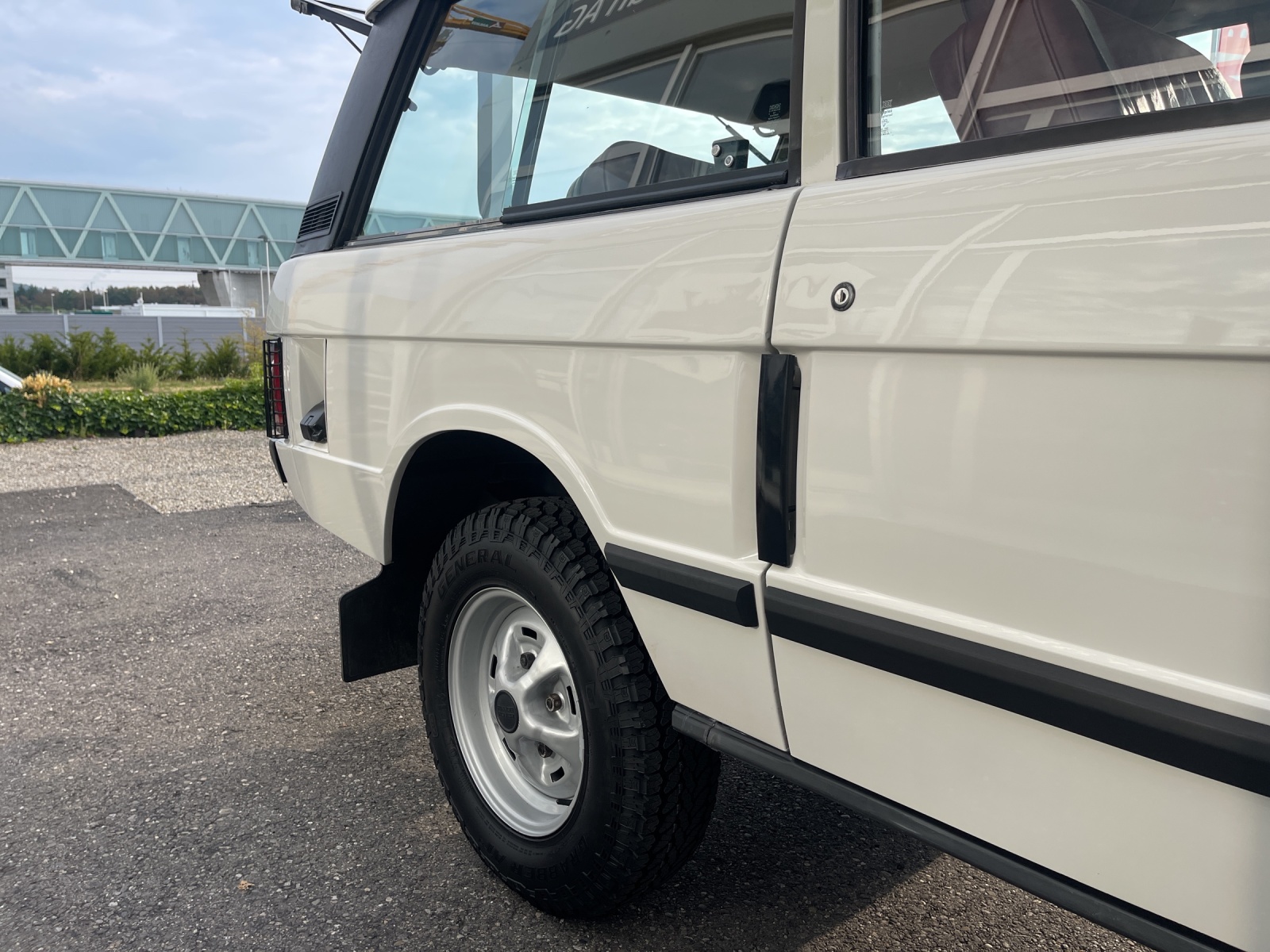 LAND ROVER Range Rover 3.5 DL-image-13