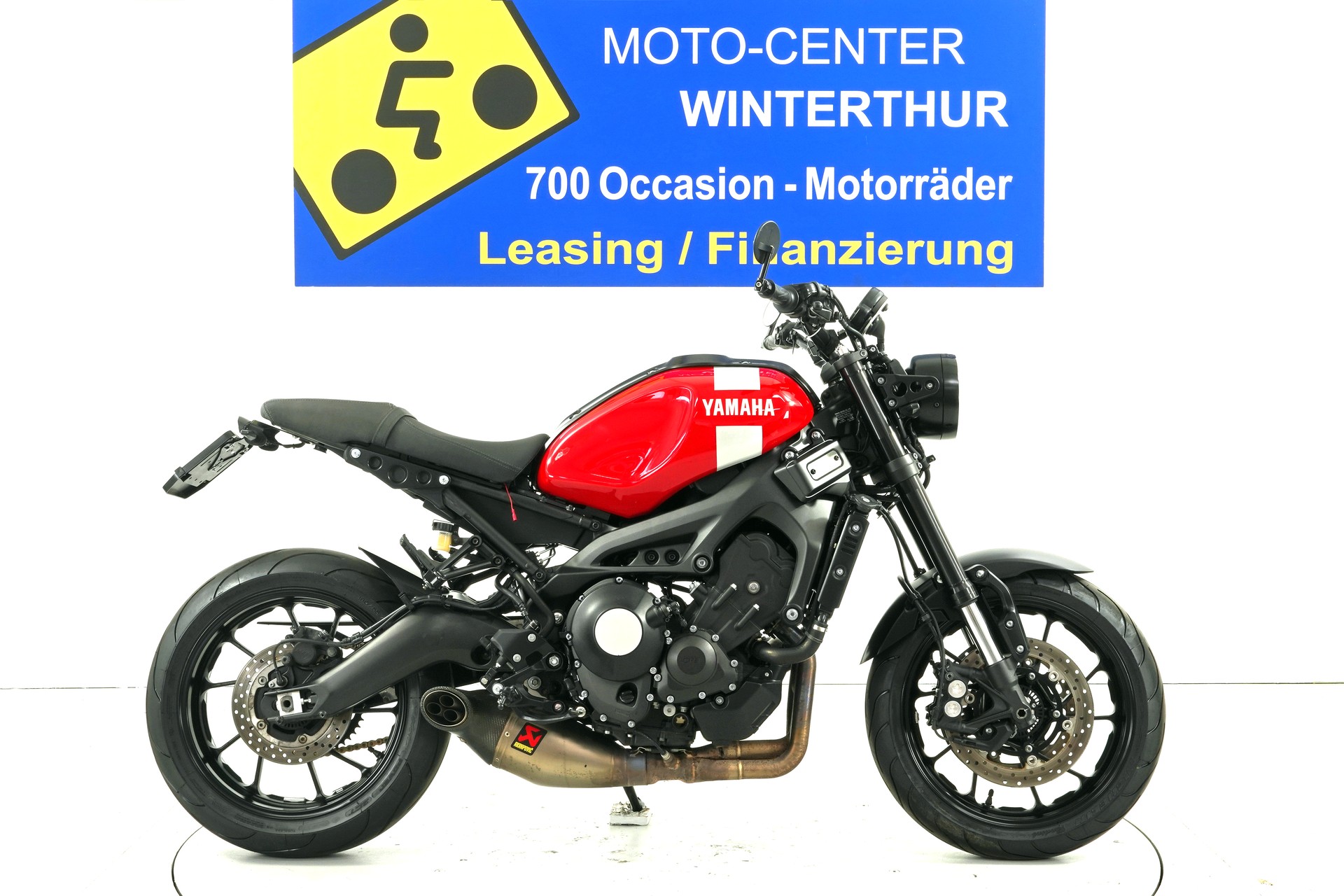 YAMAHA XSR 900