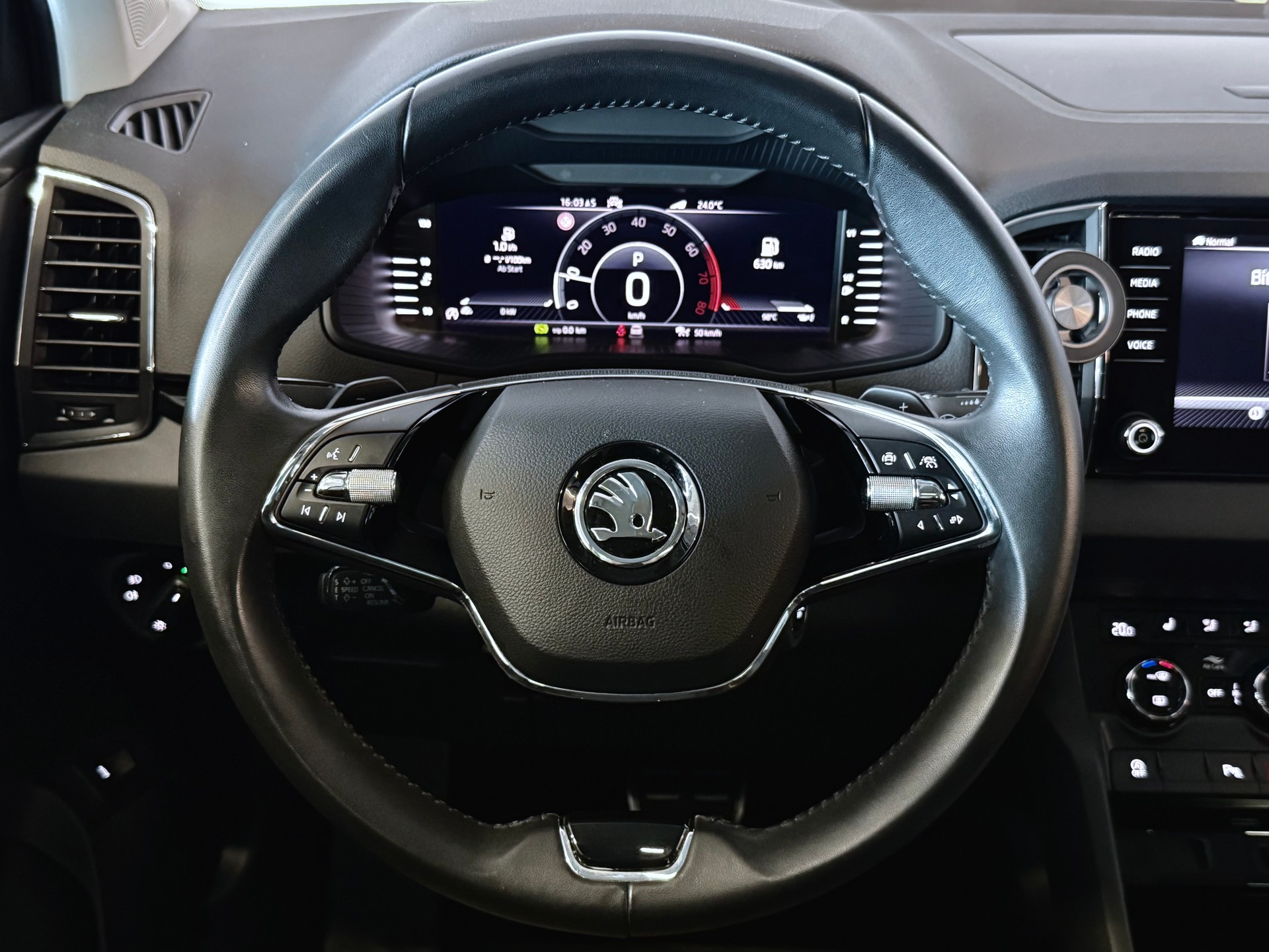 SKODA KAROQ 1.5 TSI ACT AMBITION DSG | CH-FZG | 150 PS | BENZIN | AUTOMAT | FRISCH AB MFK-image-8