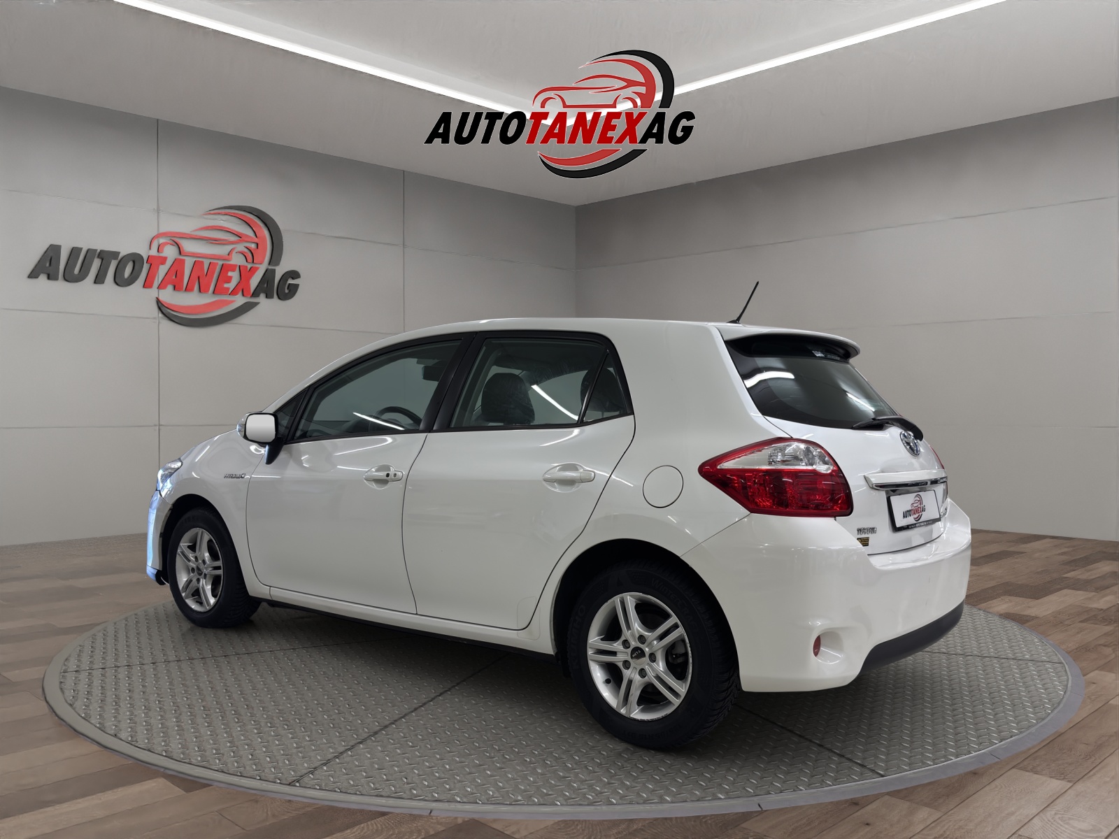 TOYOTA Auris 1.8 16V HSD Linea Sol-image-2