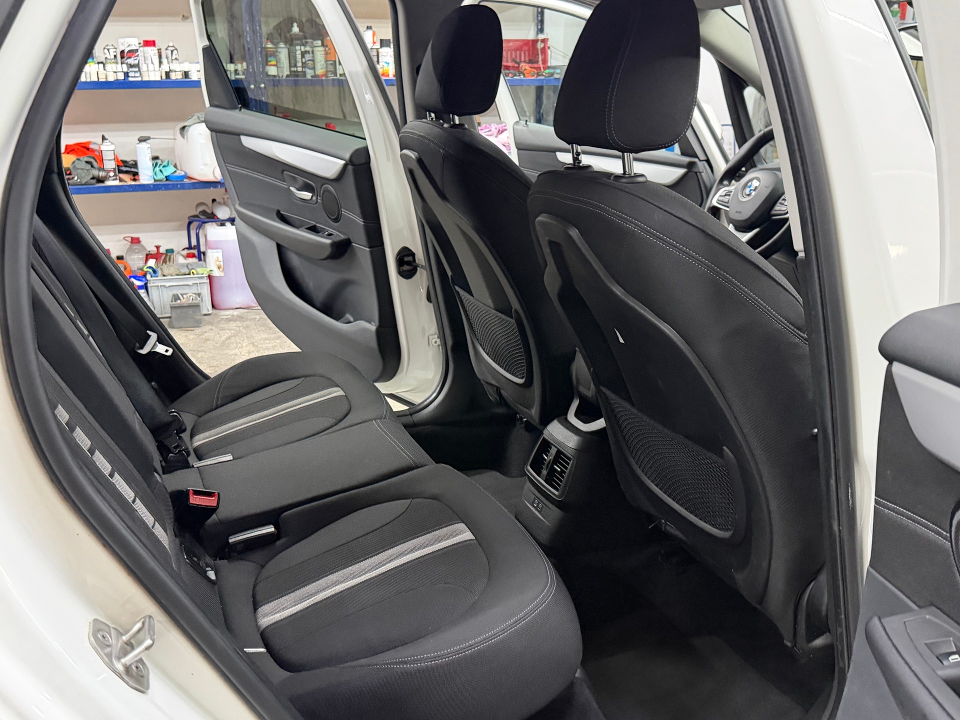 BMW 216d Active Tourer DKG-image-10