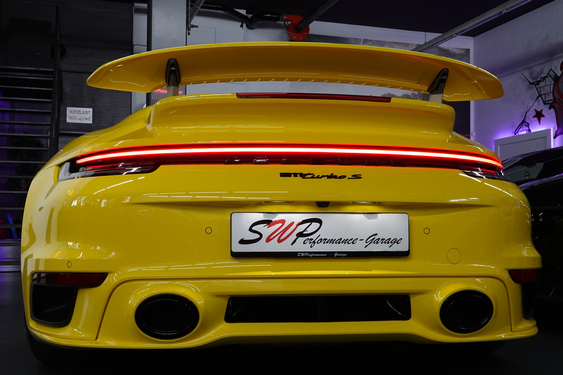 PORSCHE 911 TURBO S CABRIO PDK CH- FZ - RACING GELB - TECHART-image-15