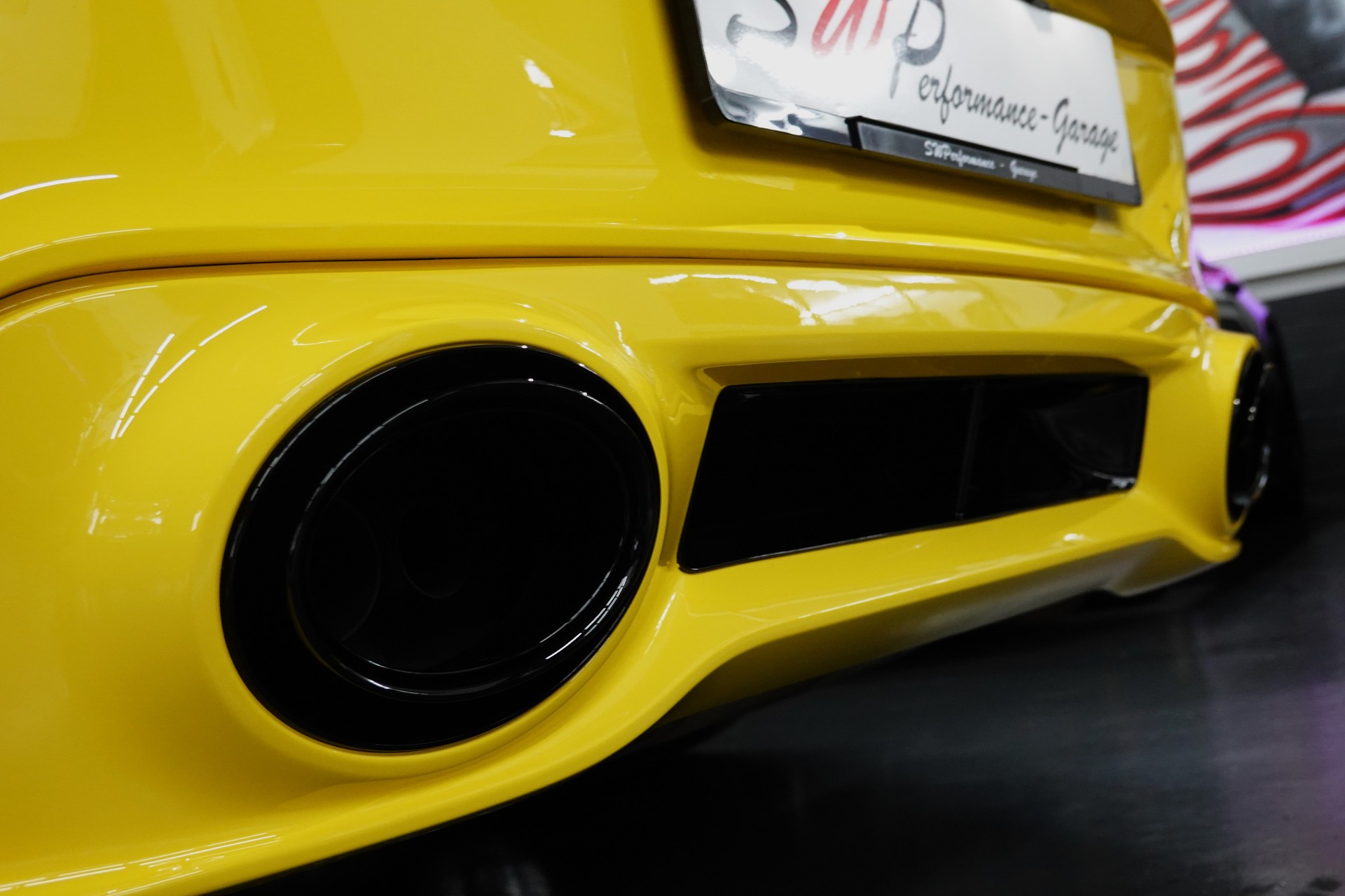 PORSCHE 911 TURBO S CABRIO PDK CH- FZ - RACING GELB - TECHART-image-17