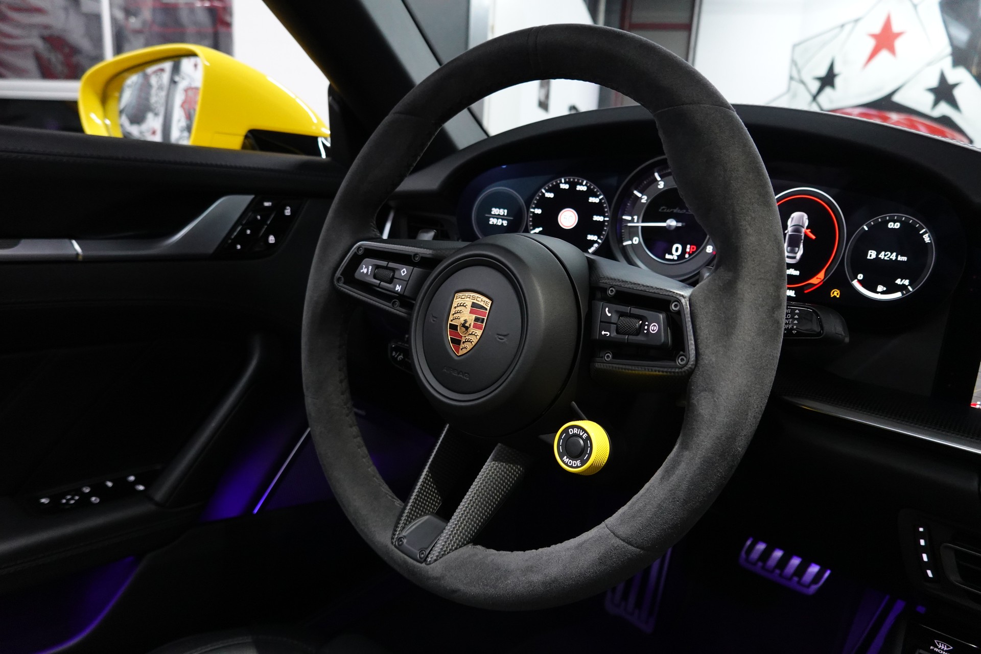 PORSCHE 911 TURBO S CABRIO PDK CH- FZ - RACING GELB - TECHART-image-51