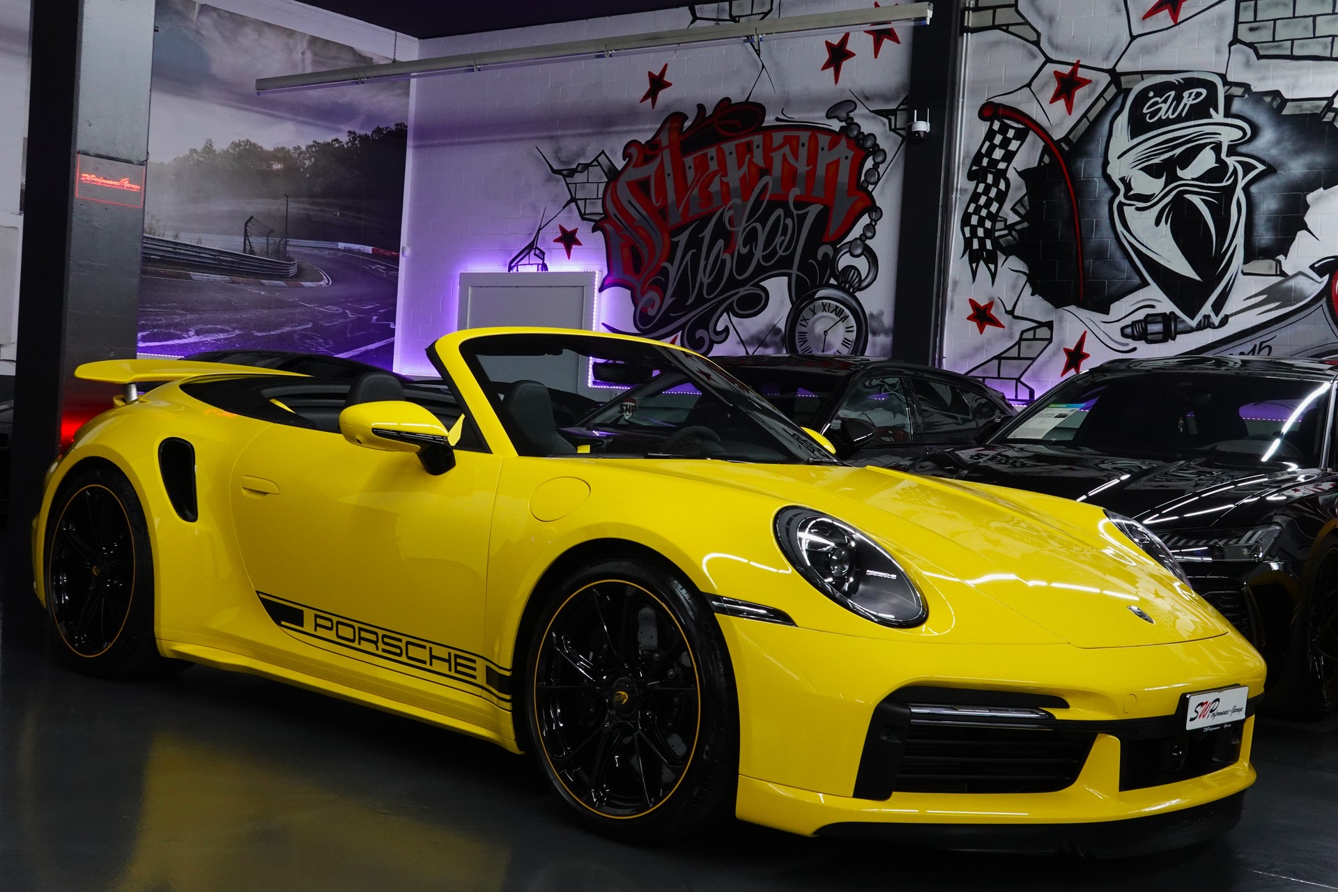 PORSCHE 911 TURBO S CABRIO PDK CH- FZ - RACING GELB - TECHART-image-19