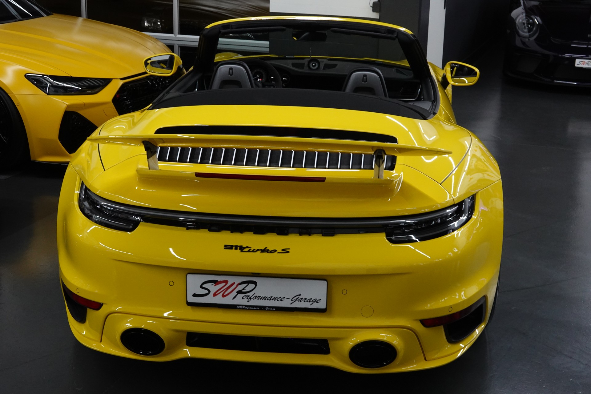 PORSCHE 911 TURBO S CABRIO PDK CH- FZ - RACING GELB - TECHART-image-30