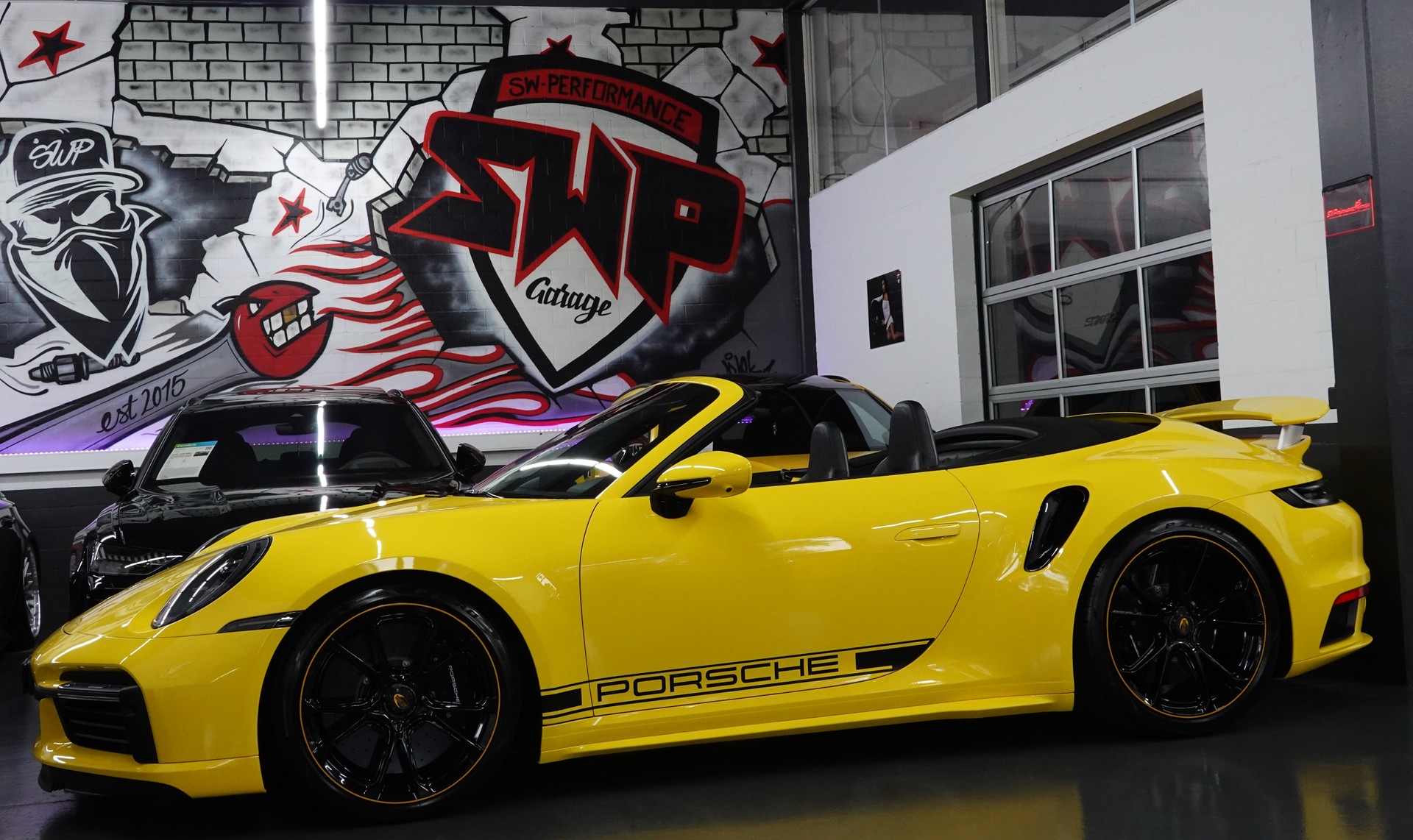 PORSCHE 911 TURBO S CABRIO PDK CH- FZ - RACING GELB - TECHART-image-1