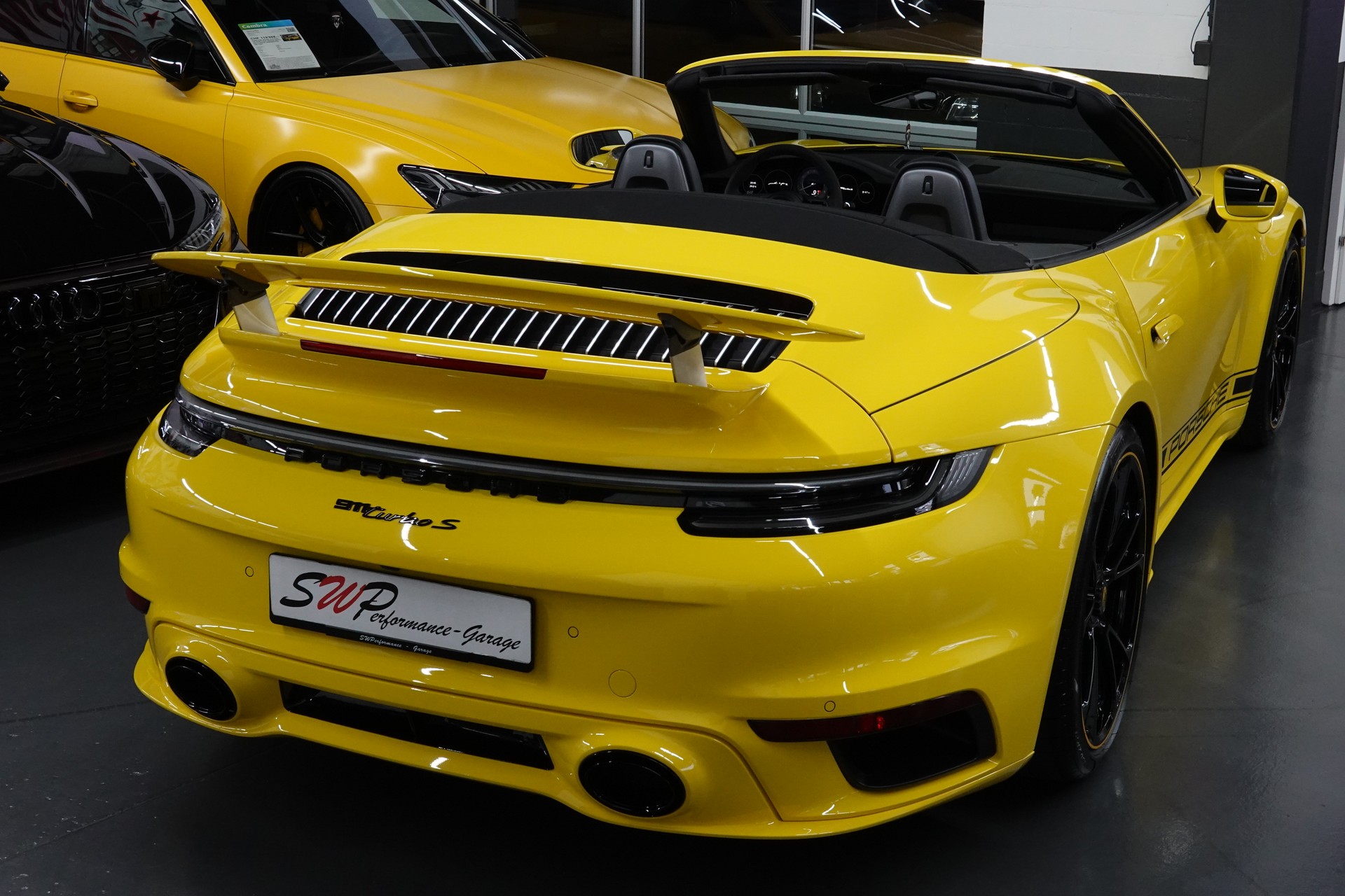 PORSCHE 911 TURBO S CABRIO PDK CH- FZ - RACING GELB - TECHART-image-29