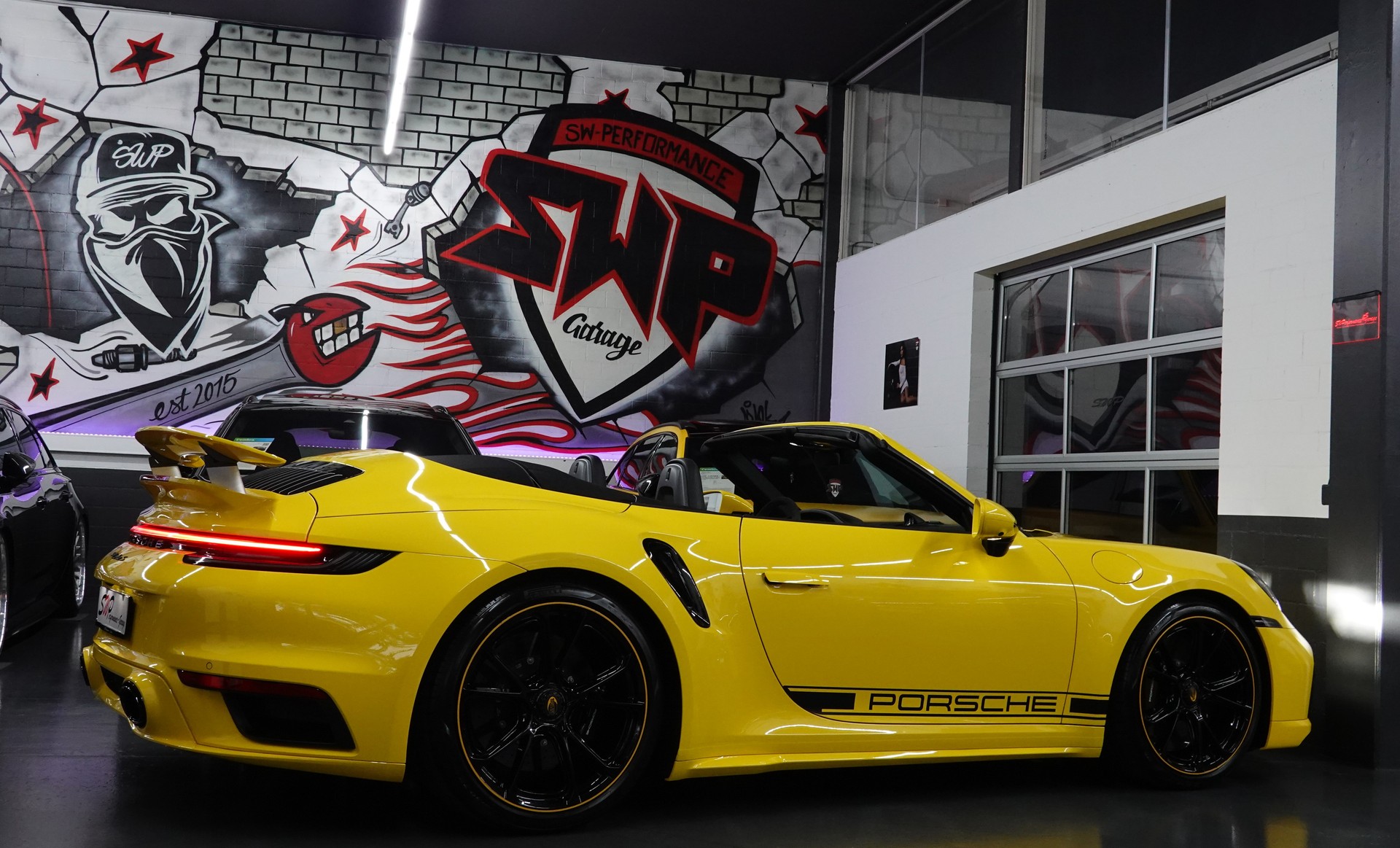 PORSCHE 911 TURBO S CABRIO PDK CH- FZ - RACING GELB - TECHART-image-27