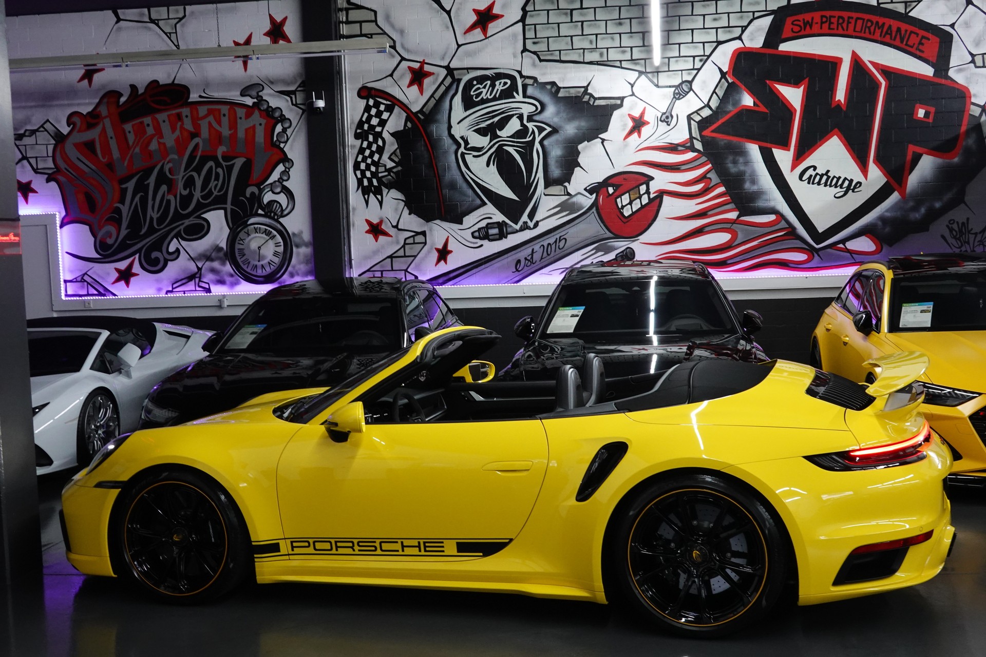 PORSCHE 911 TURBO S CABRIO PDK CH- FZ - RACING GELB - TECHART-image-11