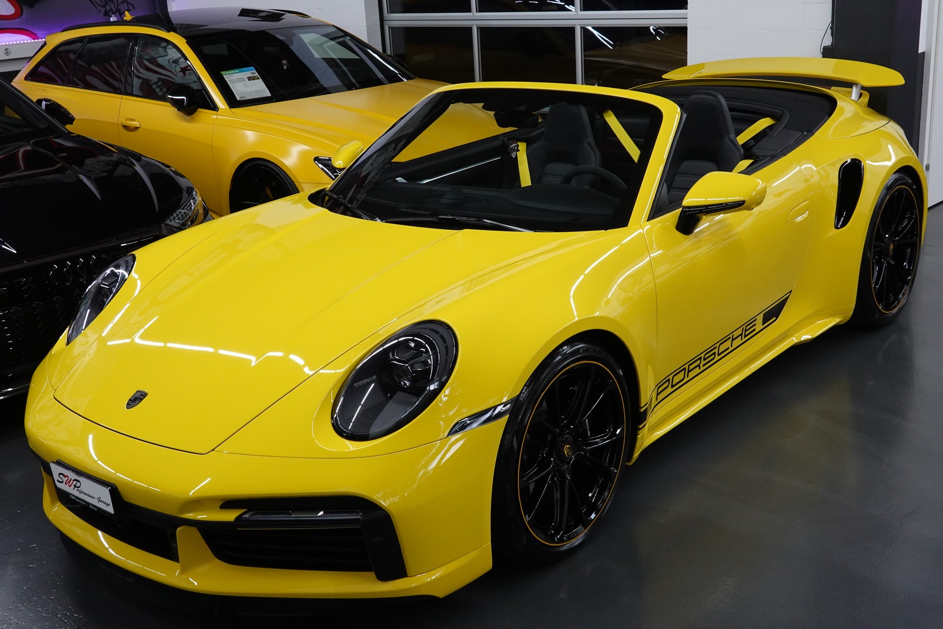 PORSCHE 911 TURBO S CABRIO PDK CH- FZ - RACING GELB - TECHART-image-8