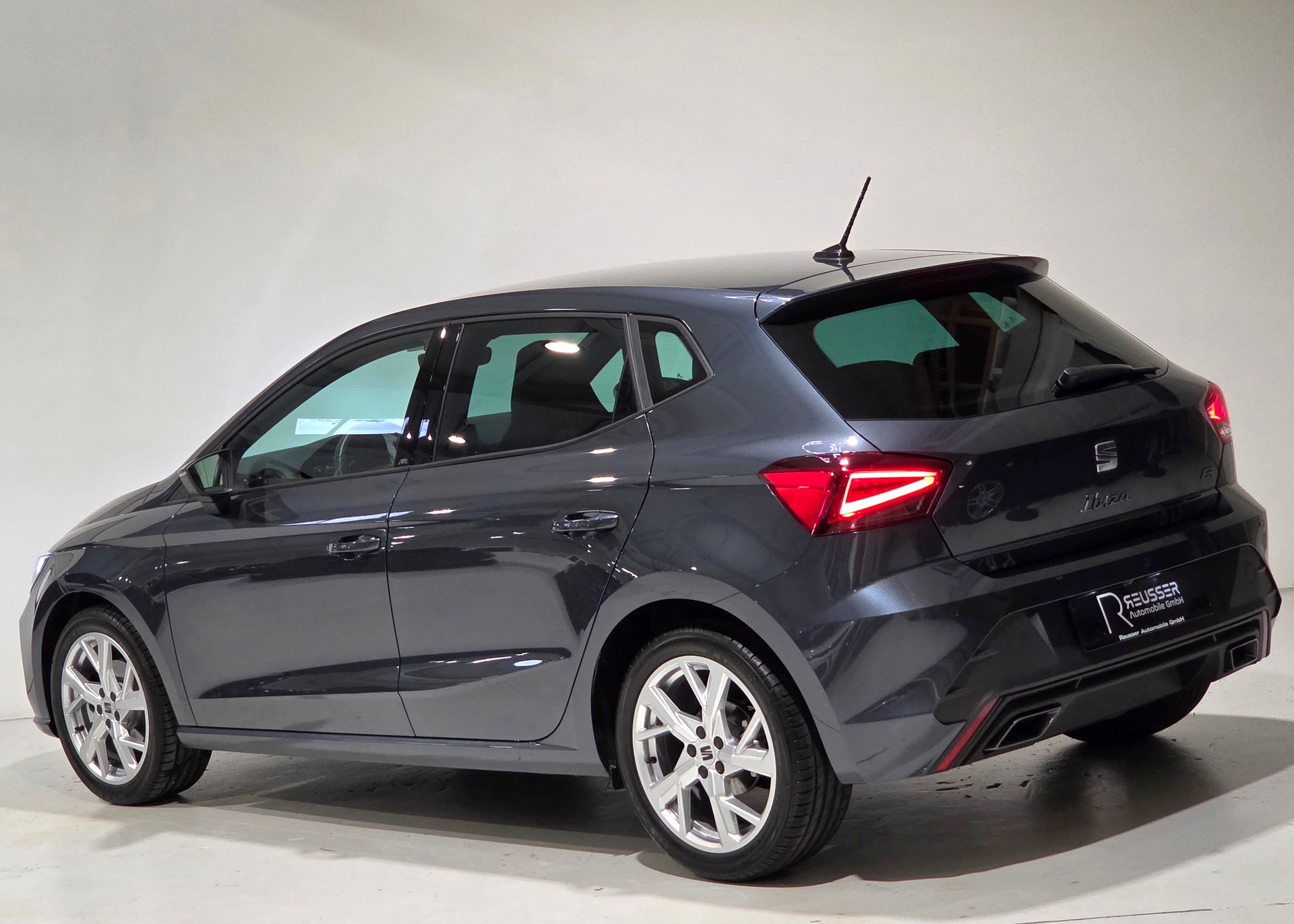 SEAT Ibiza 1.0 EcoTSI FR DSG-image-2