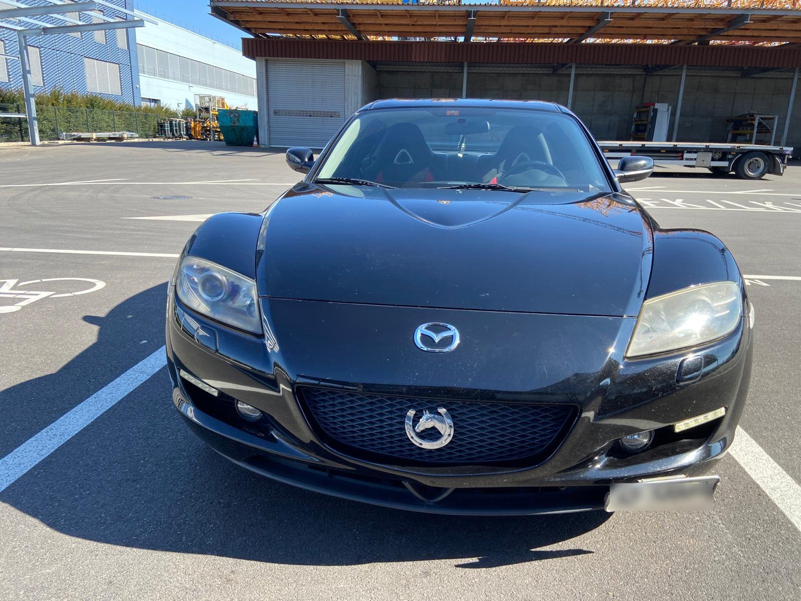 MAZDA 2.6 Revolution 231