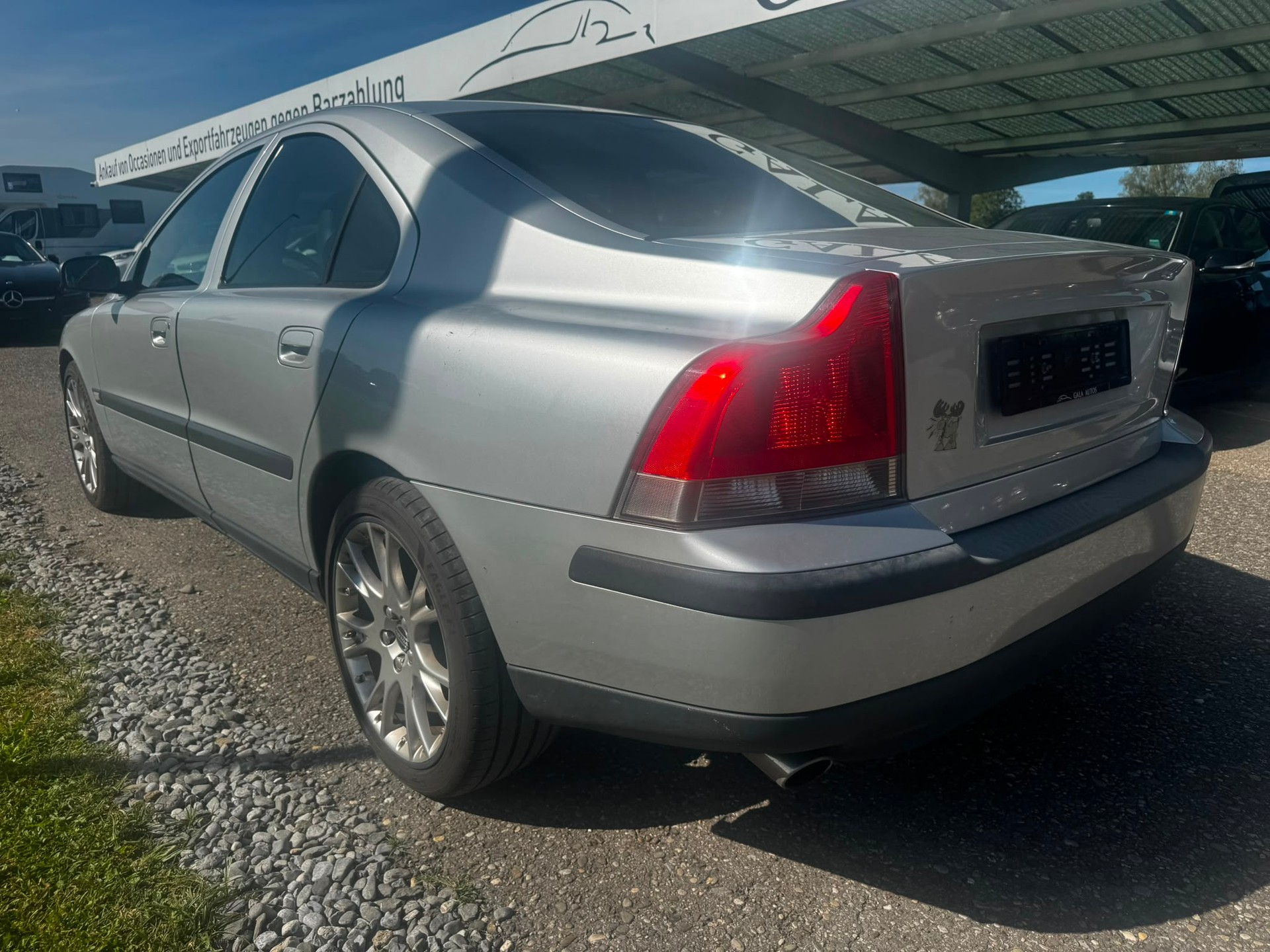 VOLVO S60 2.5T-image-6