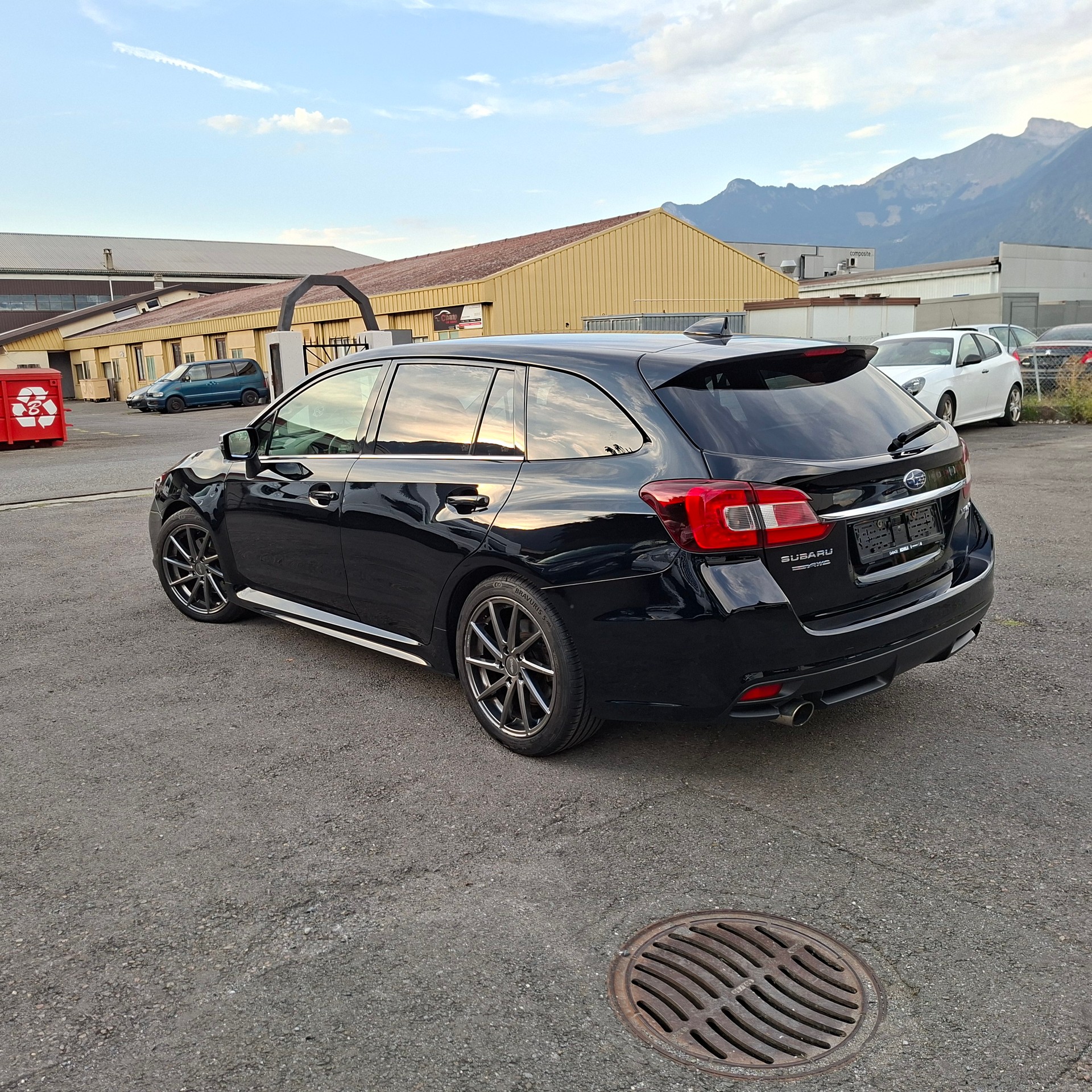 SUBARU Levorg 1.6 GT-S Luxury S AWD Lineartronic-image-2