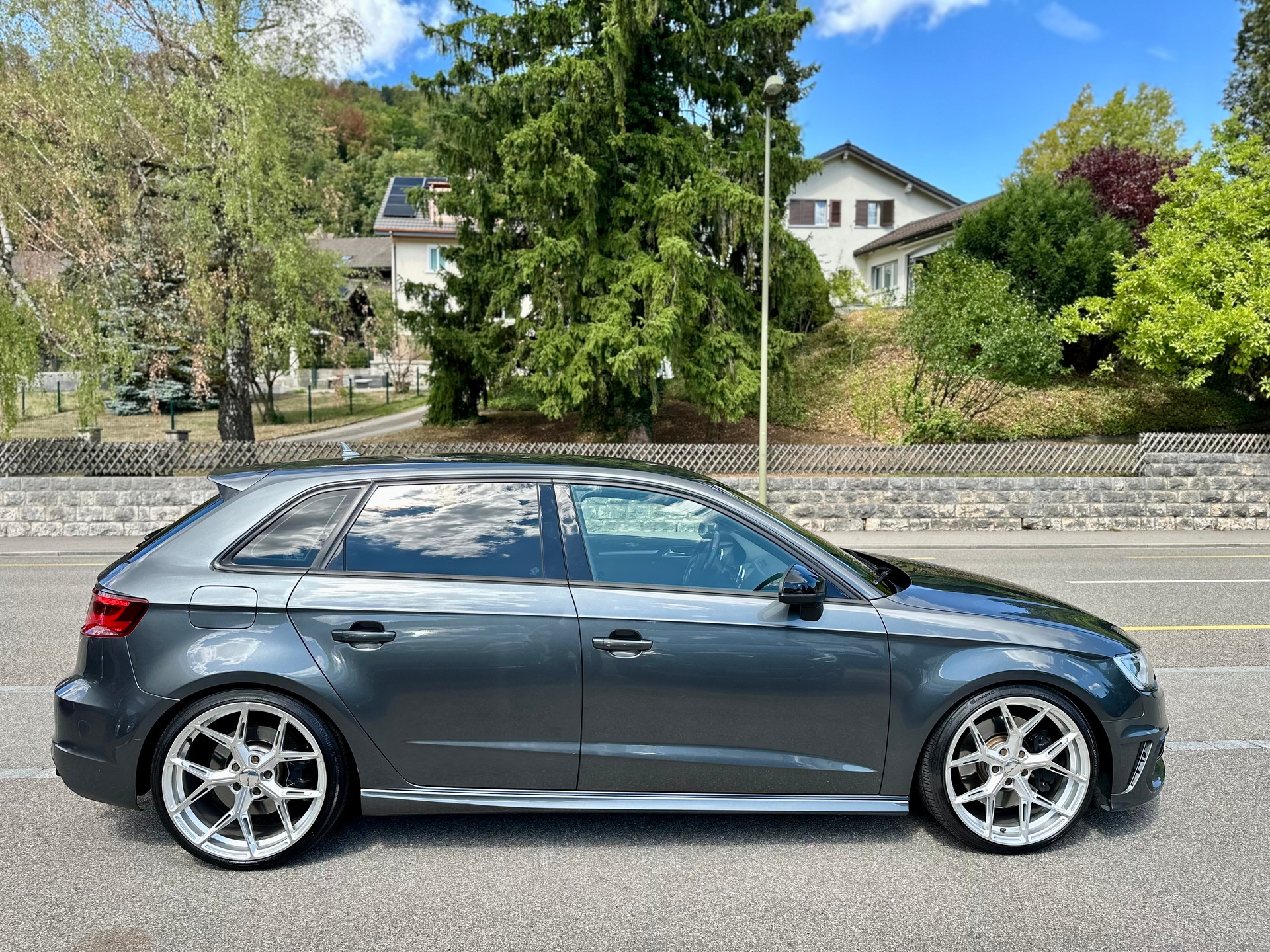 AUDI S3 Sportback 2.0 TFSI quattro S-tronic-image-4