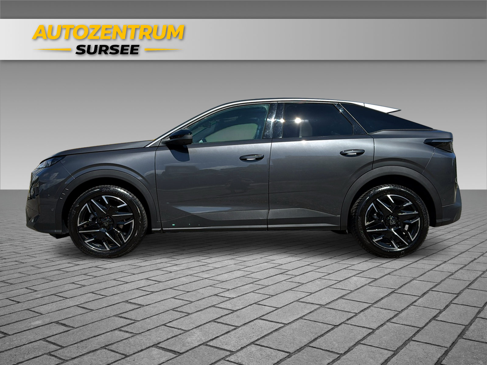 PEUGEOT 3008 1.2 Hybrid Allure-image-2