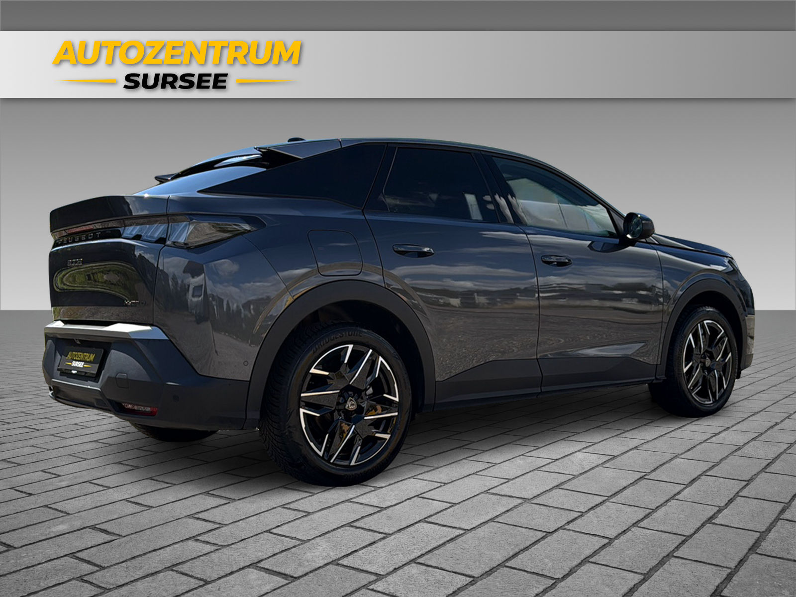PEUGEOT 3008 1.2 Hybrid Allure-image-7
