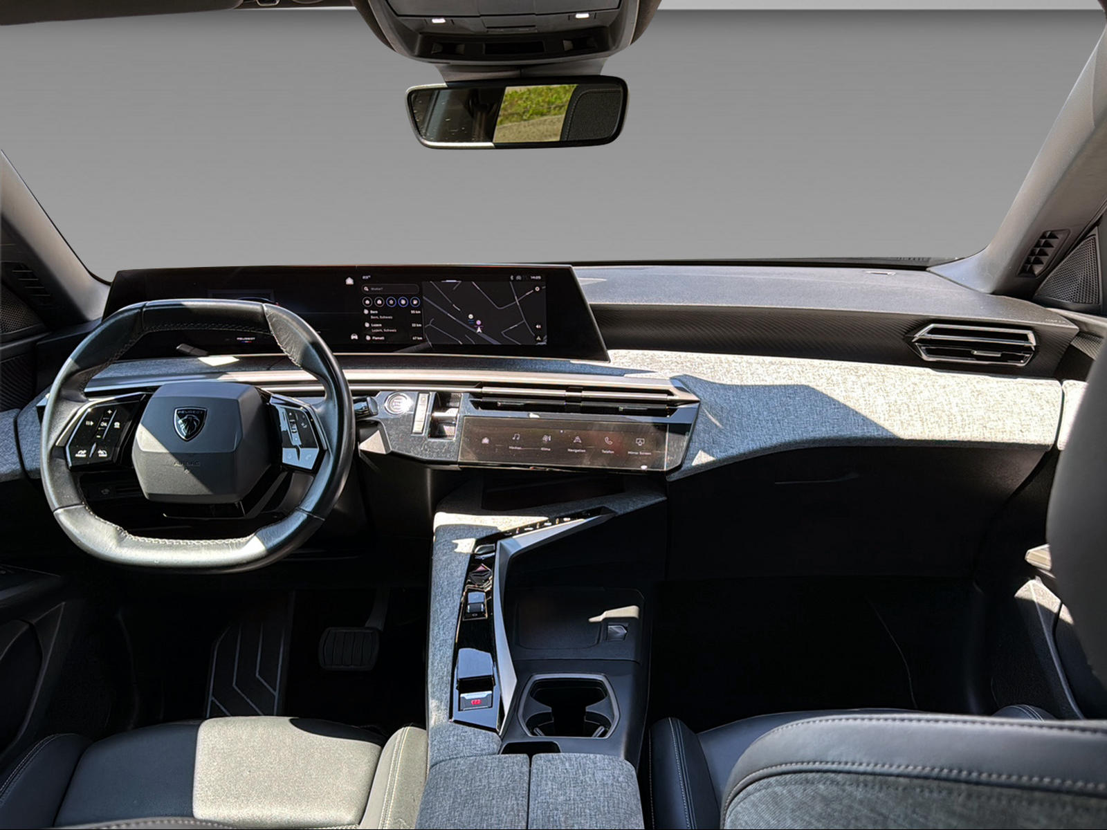 PEUGEOT 3008 1.2 Hybrid Allure-image-15