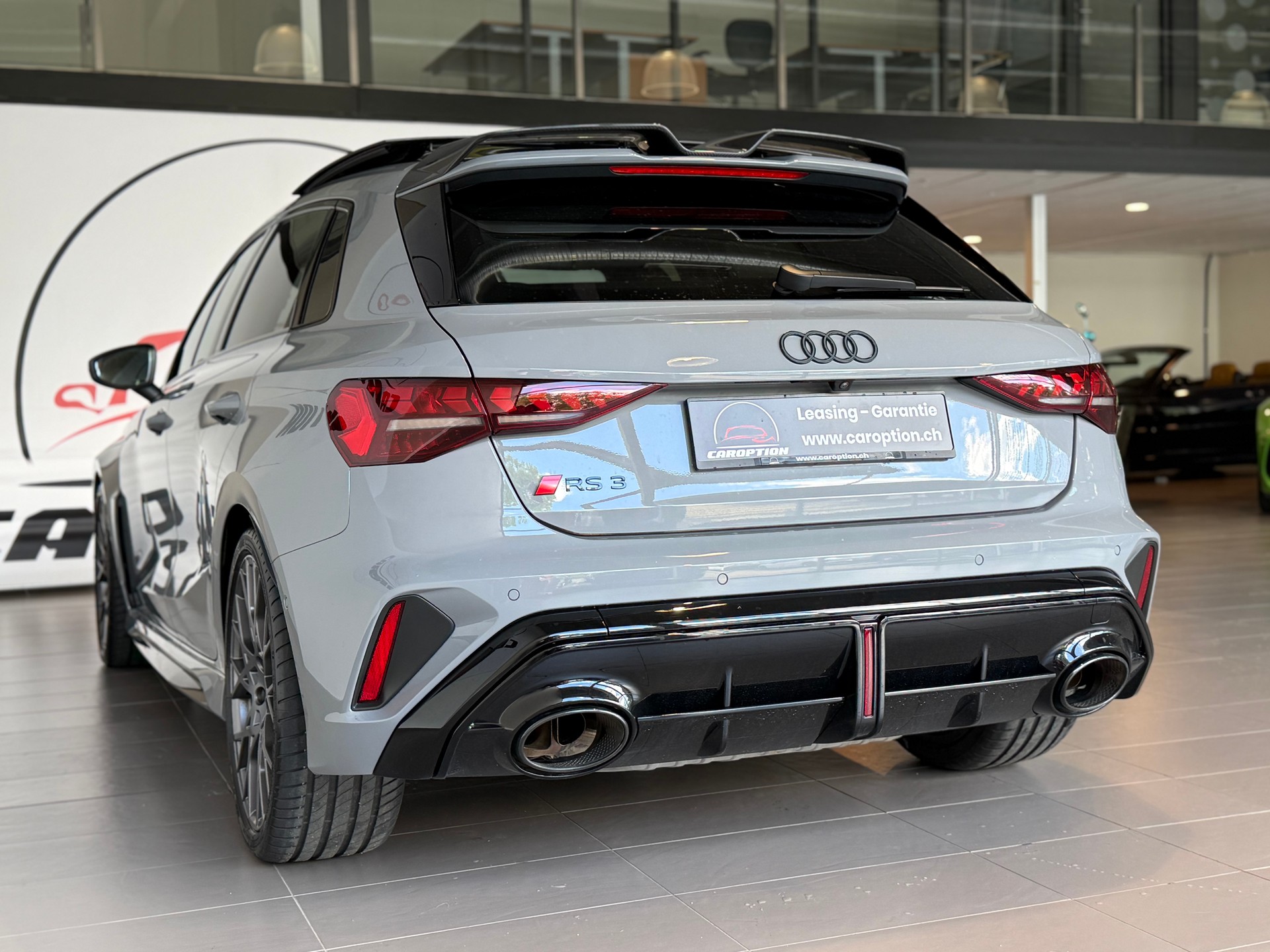 AUDI RS3 Sportback 2.5 TSI quattro S-tronic-image-7